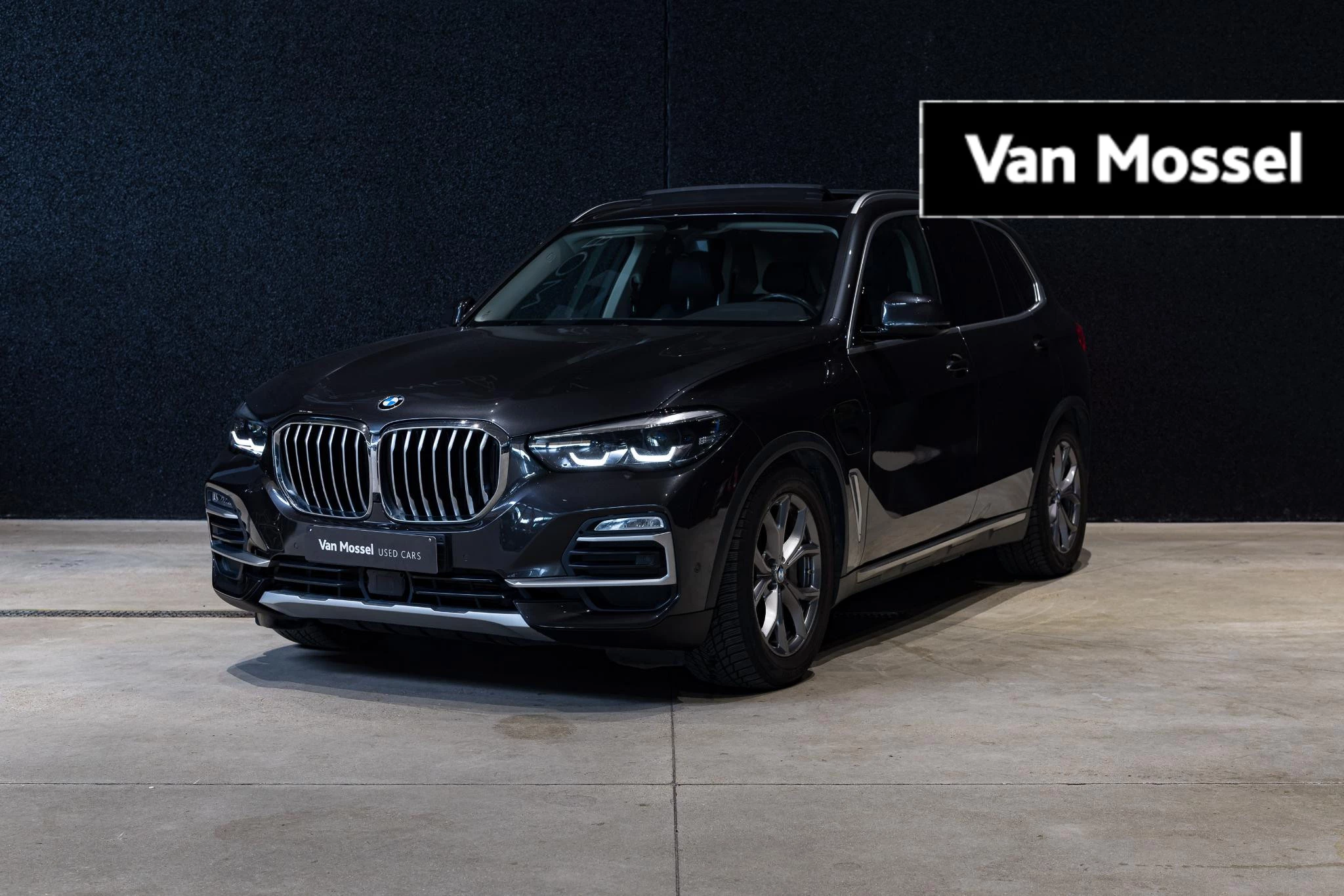 BMW-X5-image-0