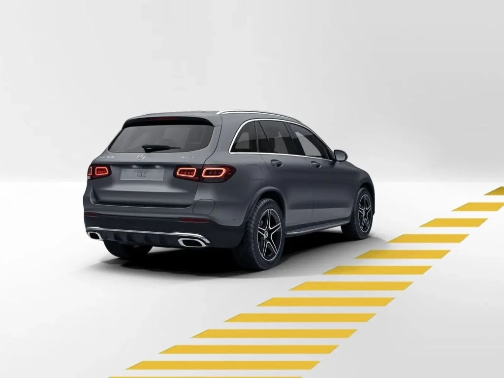 Mercedes-Benz-GLC 300 e-image-6