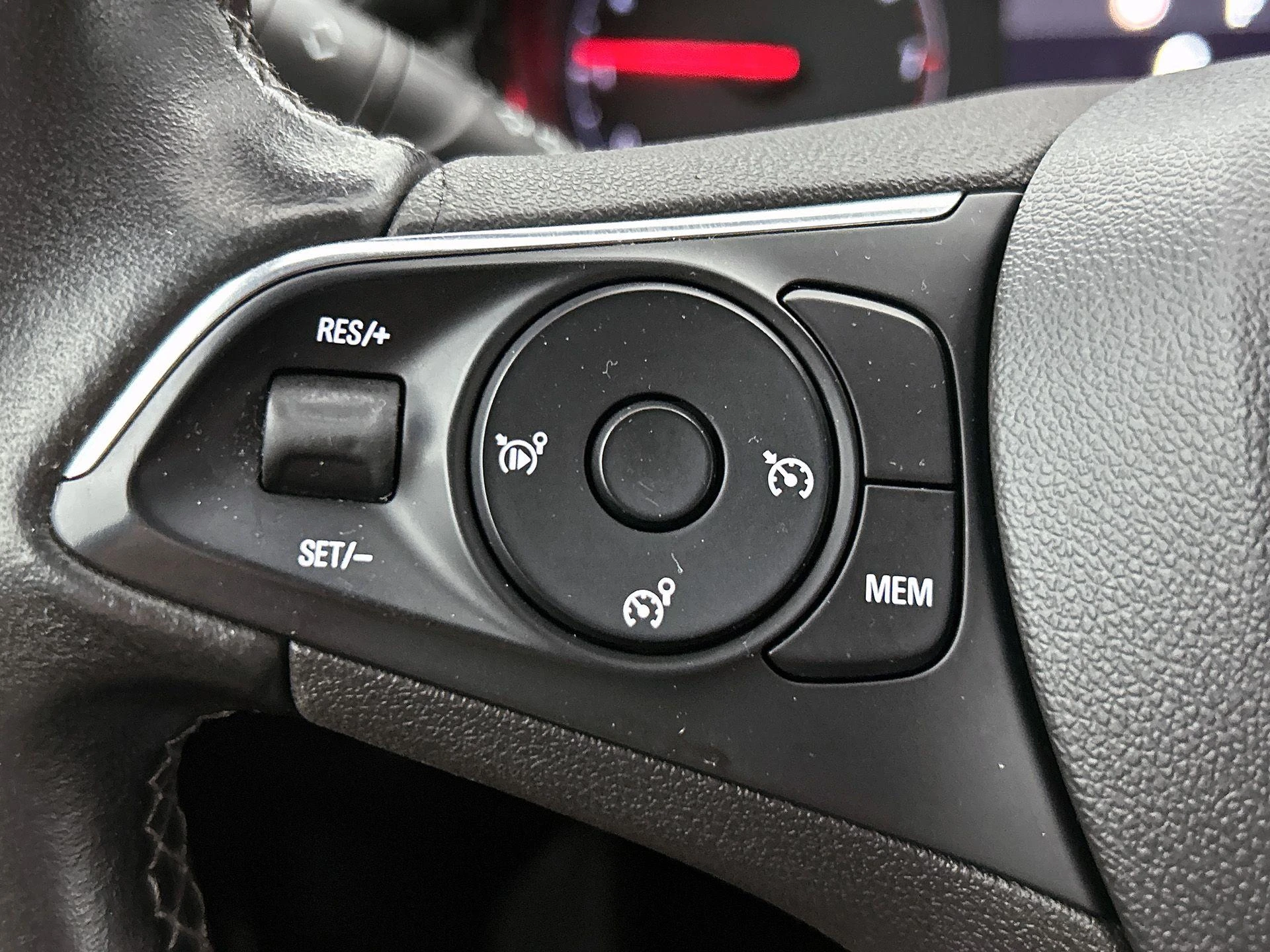 Opel-Crossland X-image-5