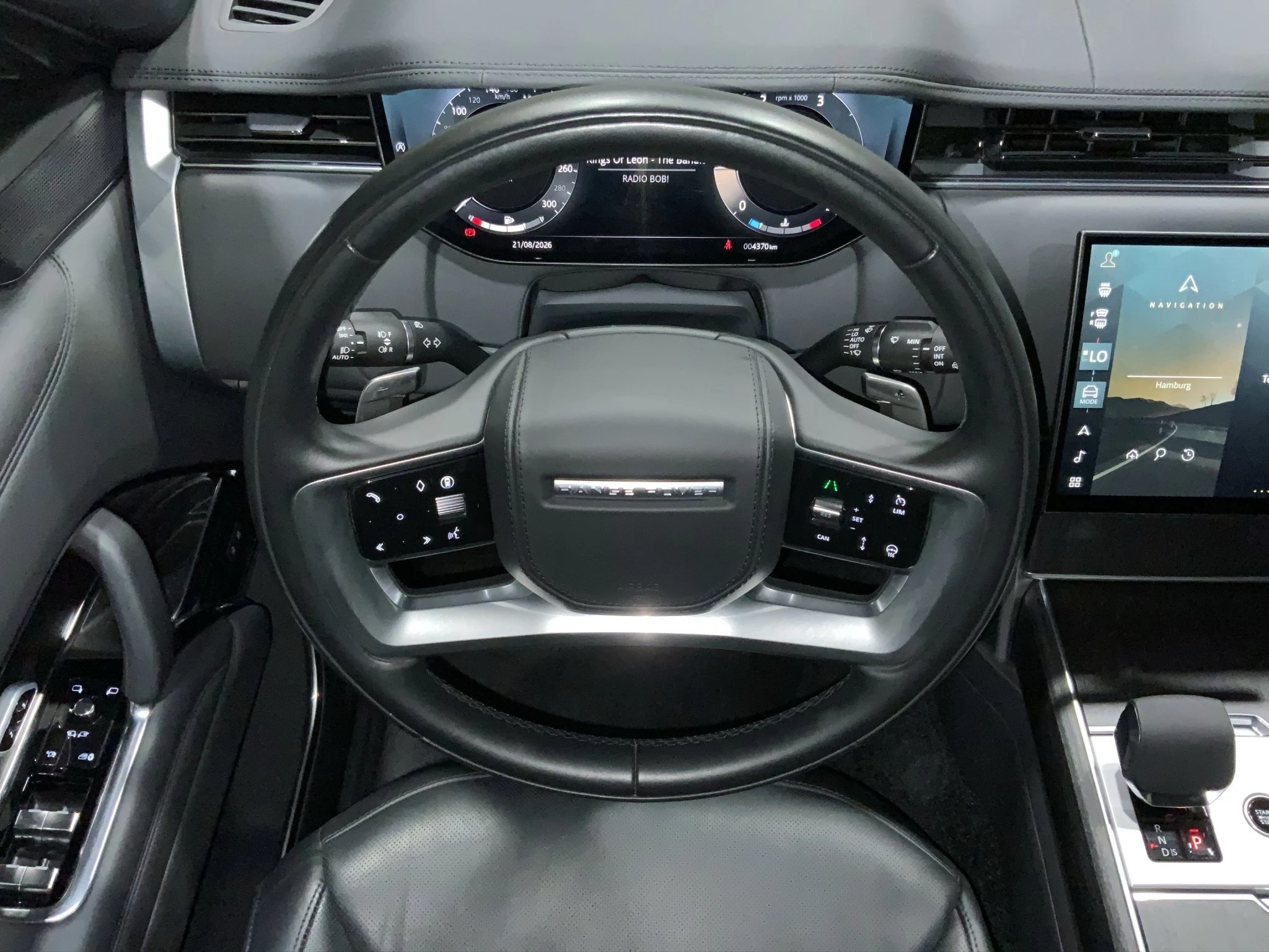 Land Rover-Range Rover-image-9