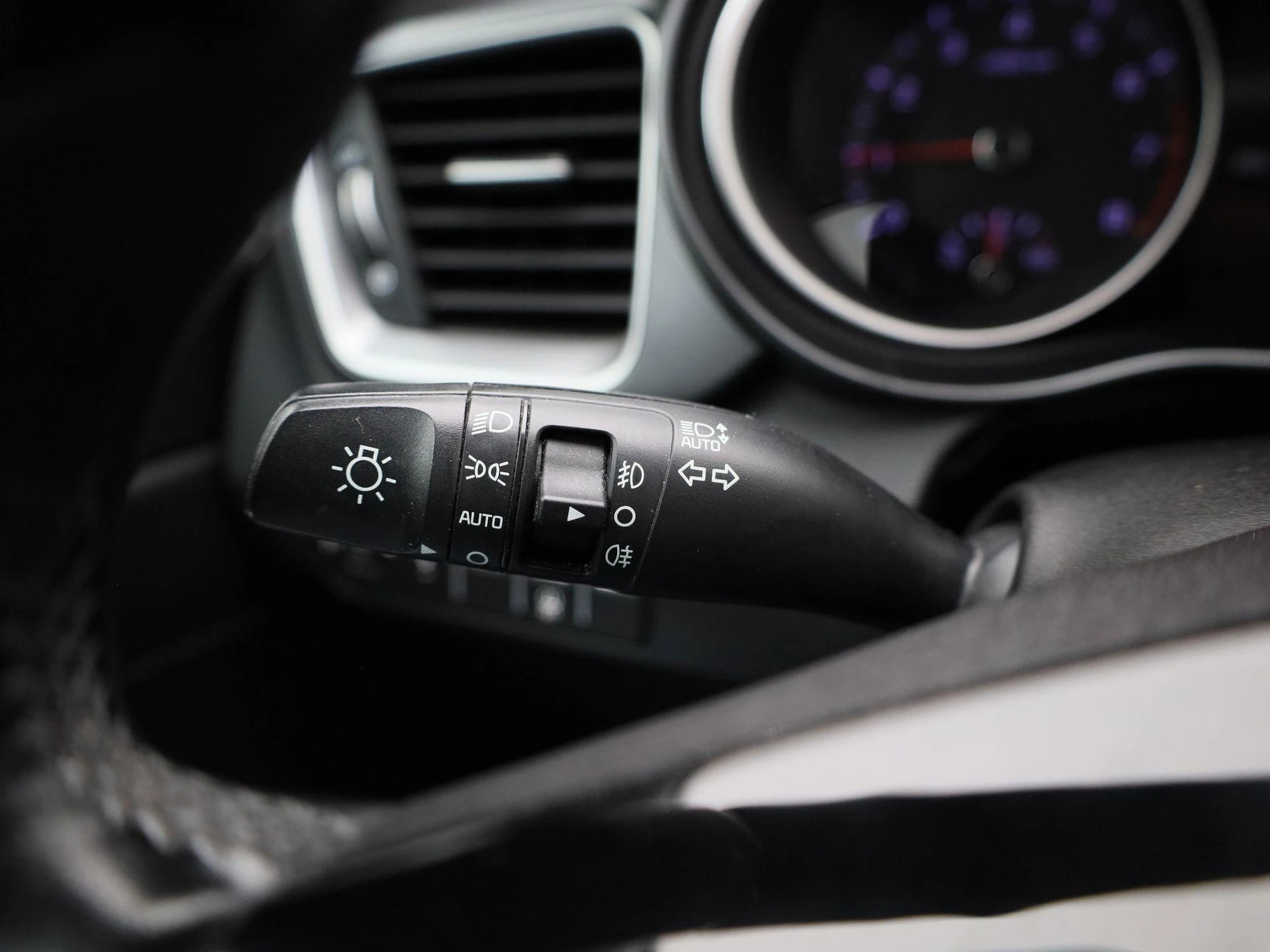 Kia-Ceed Sportswagon-image-19