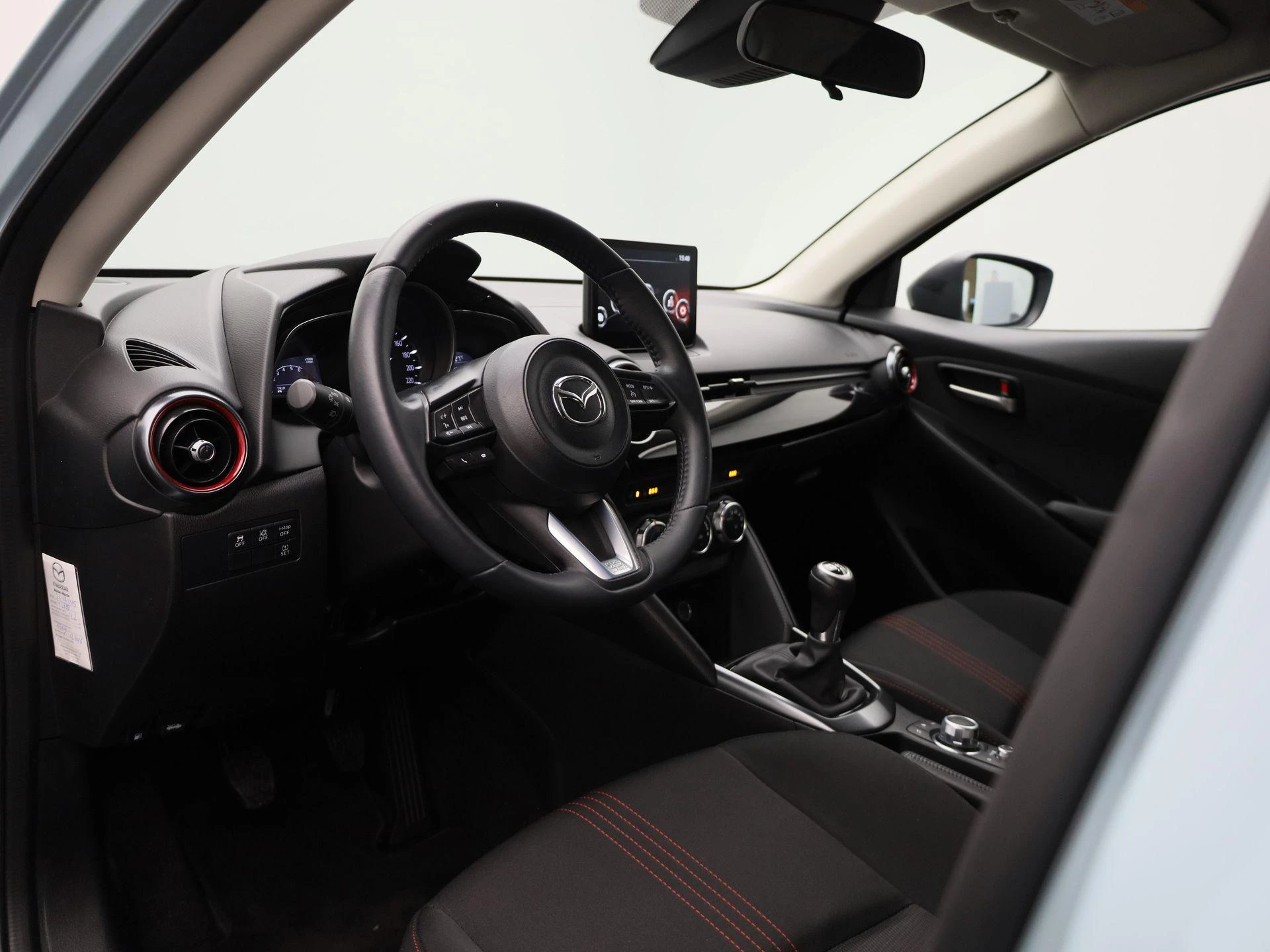 Mazda-2-image-27