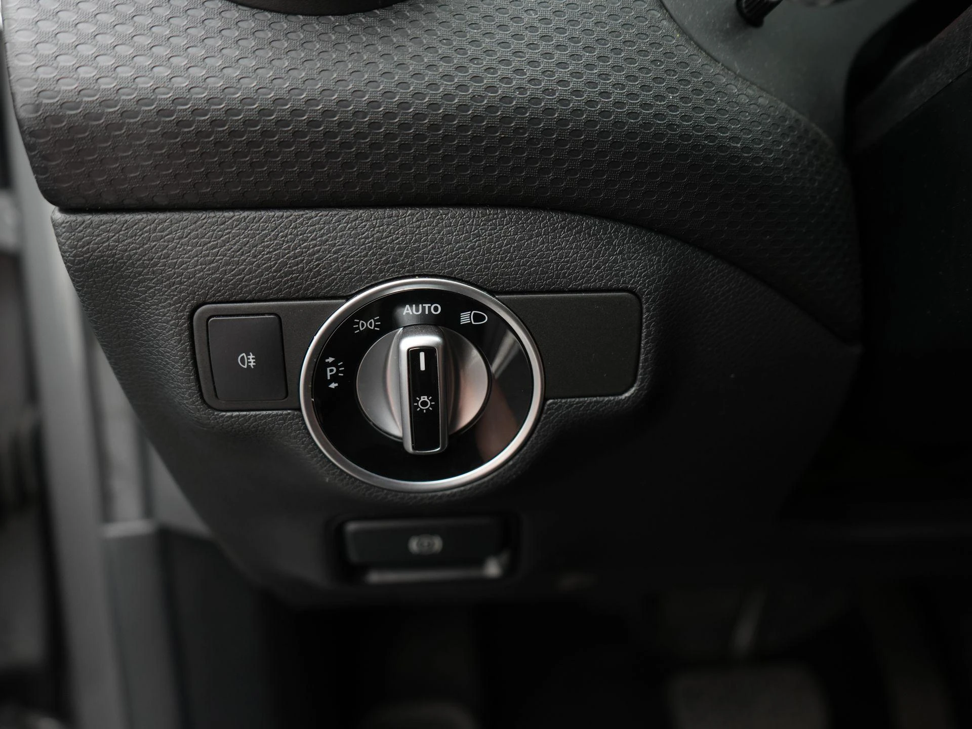 Mercedes-Benz-A-Klasse-image-25