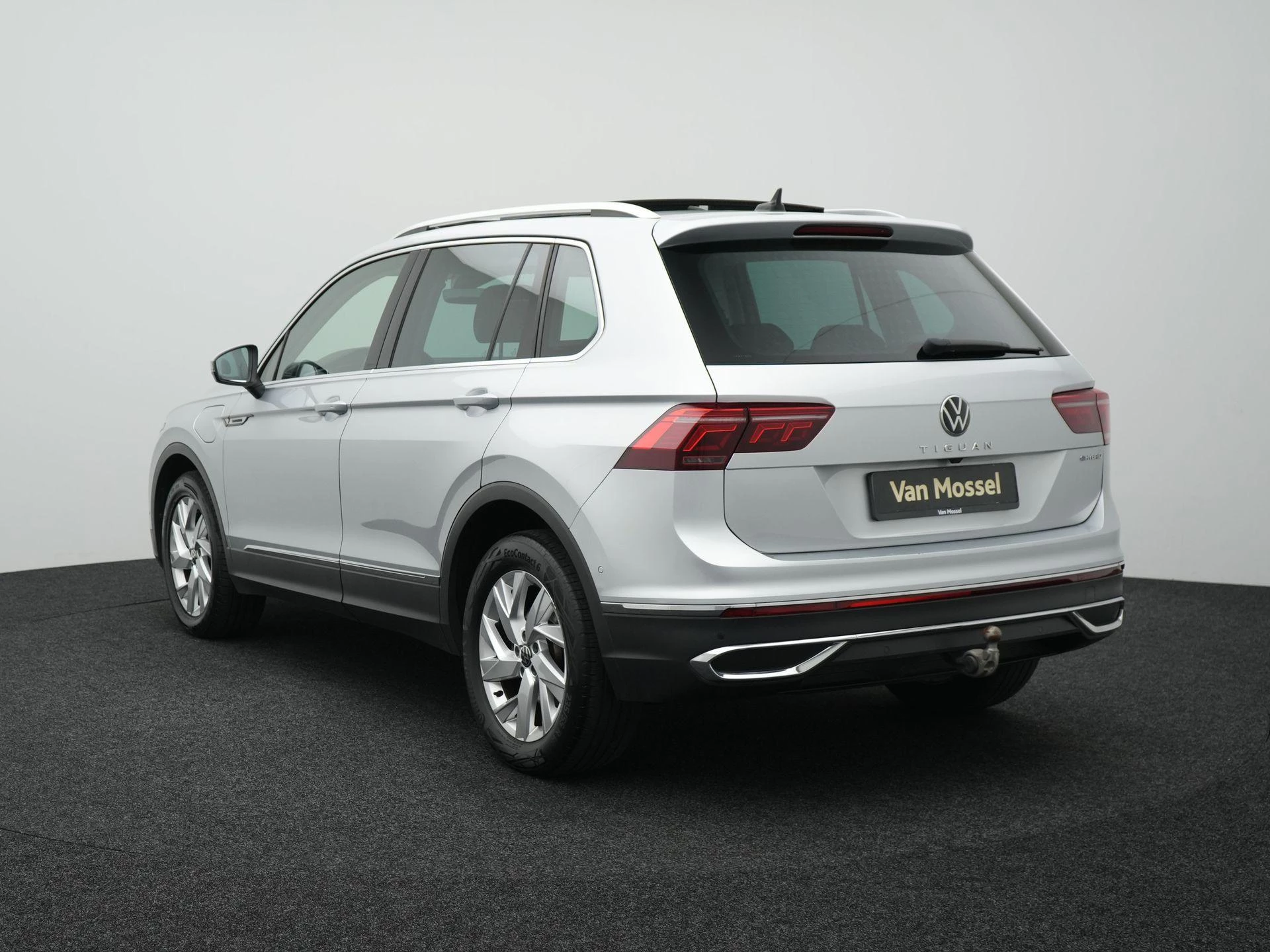Volkswagen-Tiguan-image-1