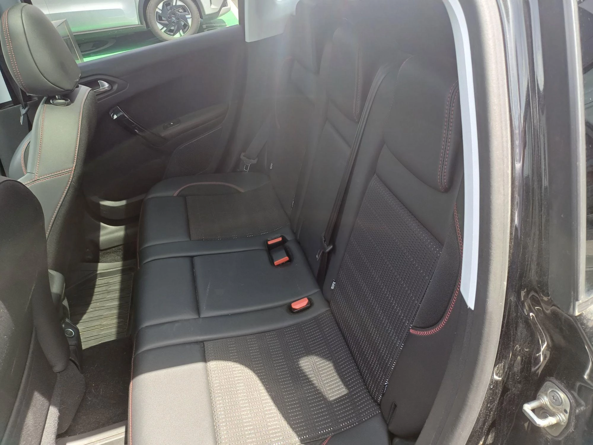 Peugeot 2008 1.2 Puretech 81kW S&S EAT6 GT Line
