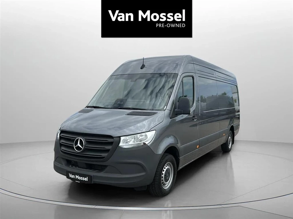 Mercedes-Benz-Sprinter-image-0