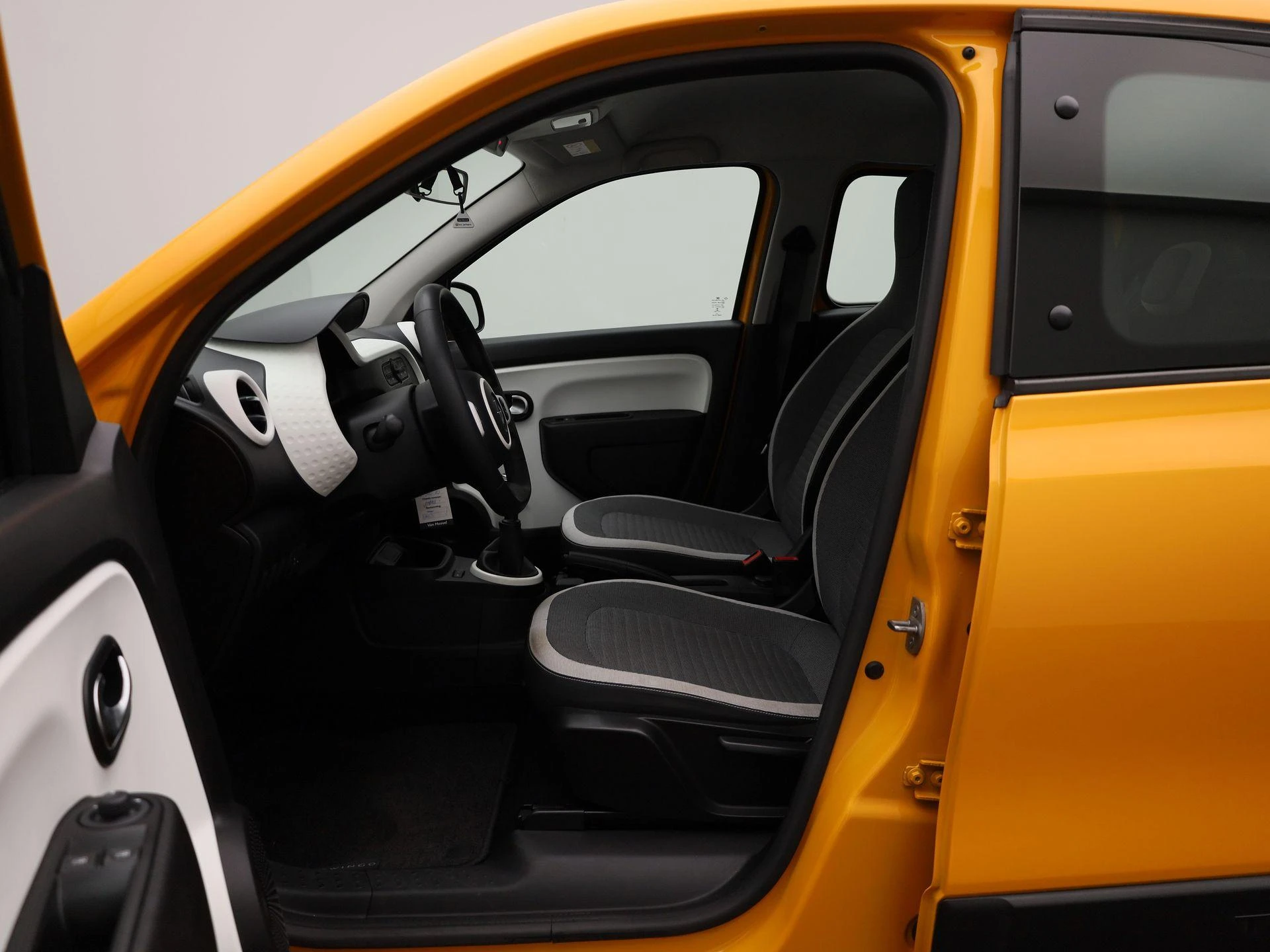 Renault-Twingo-image-8