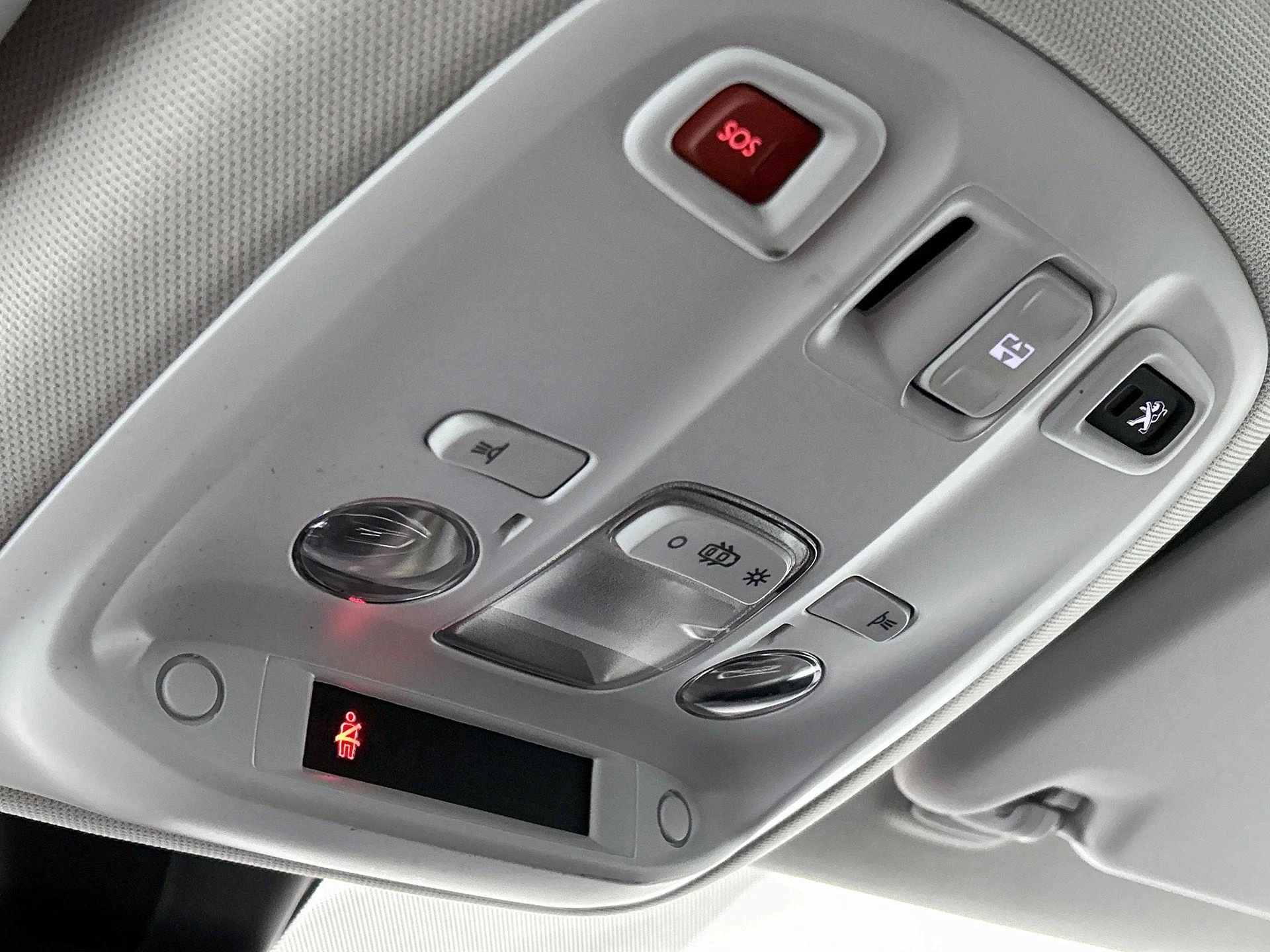 Peugeot-308-image-9