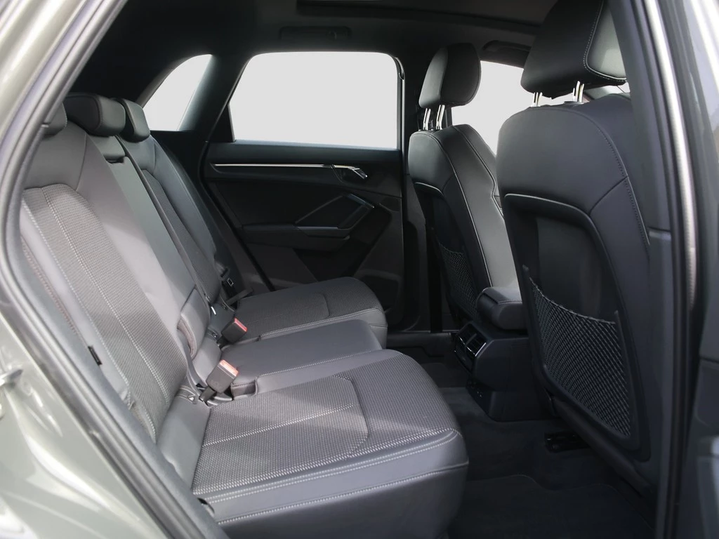 Audi Q3 40 TDI S line Navi Panorama AHK Kamera