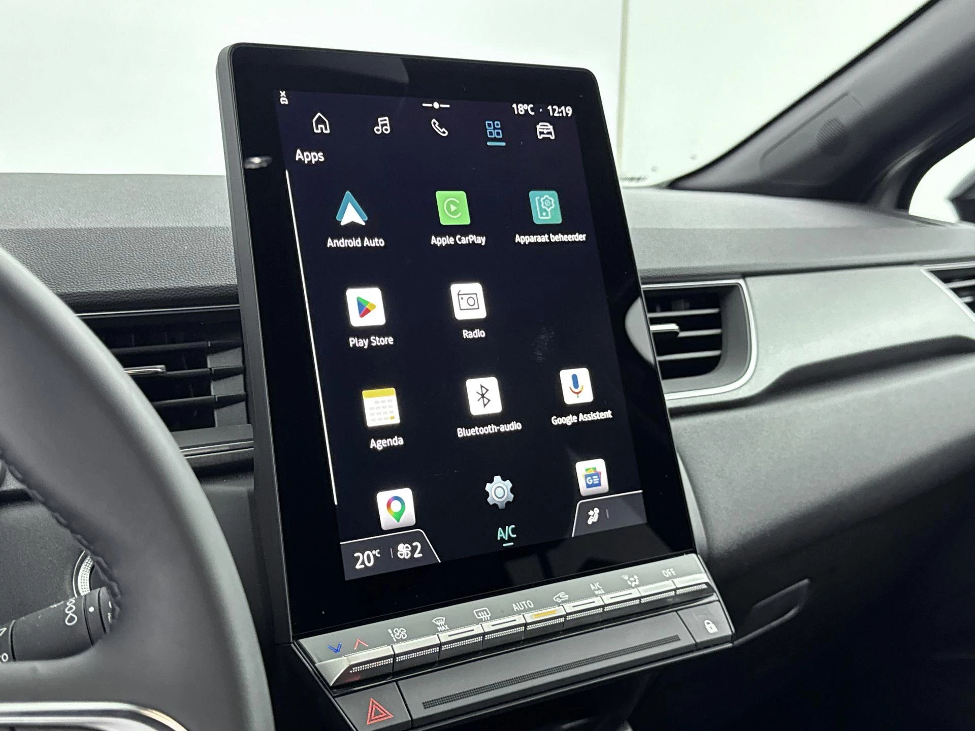 Renault-Captur-image-11