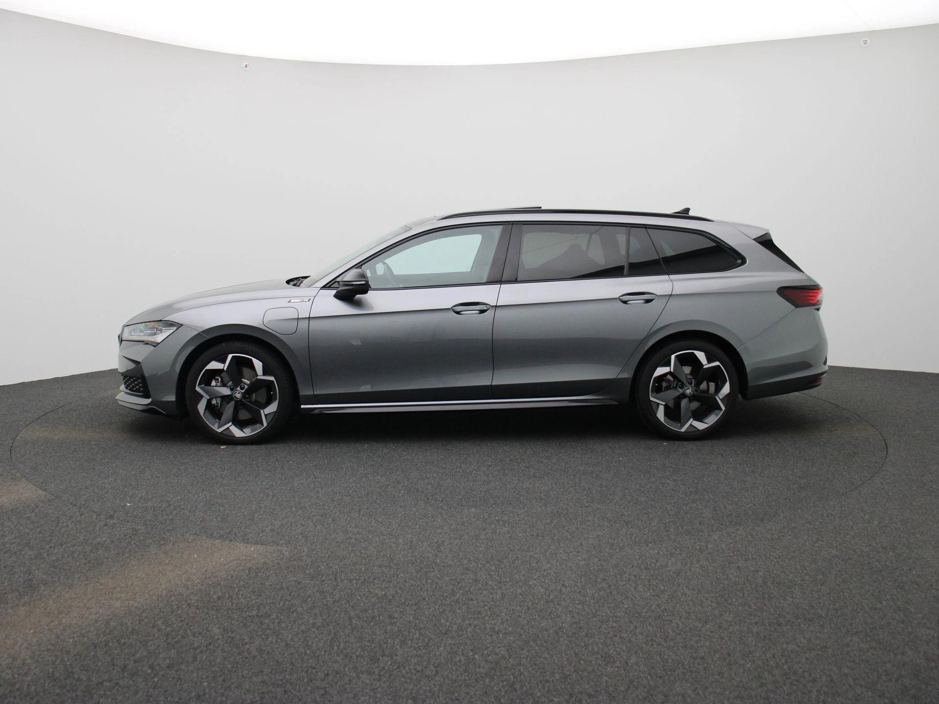 Škoda-Superb-image-3