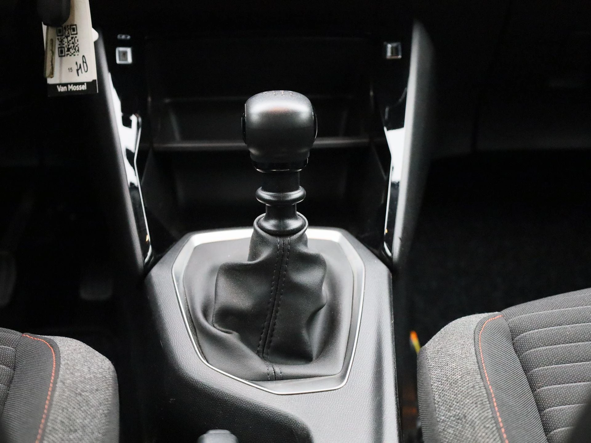 Peugeot-2008-image-9