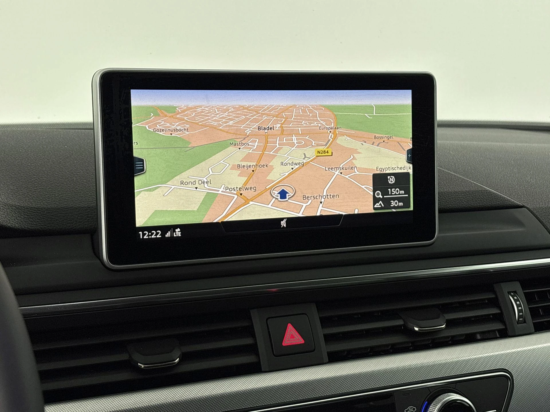 Audi-A4-image-6