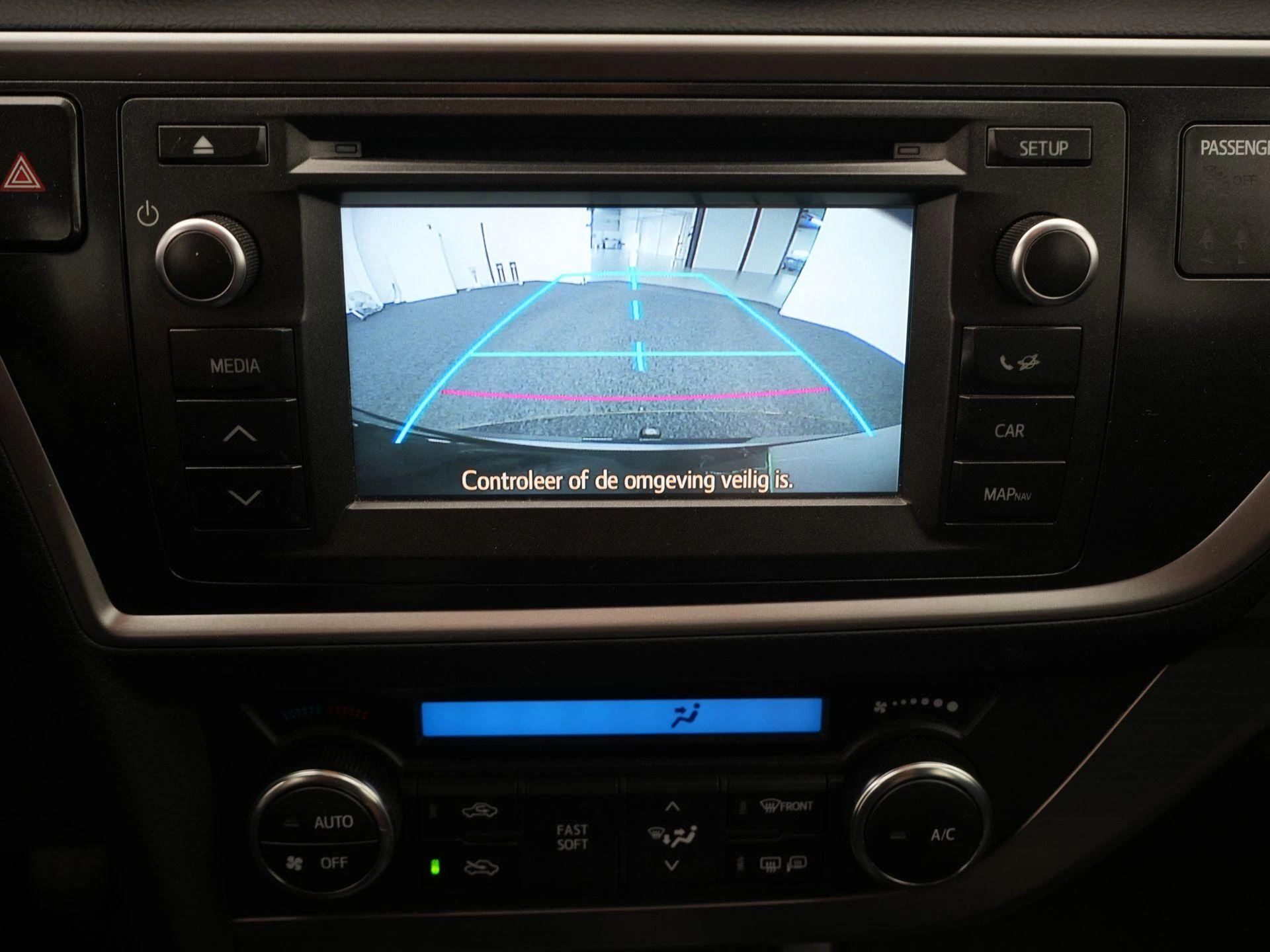 Toyota-Auris-image-10