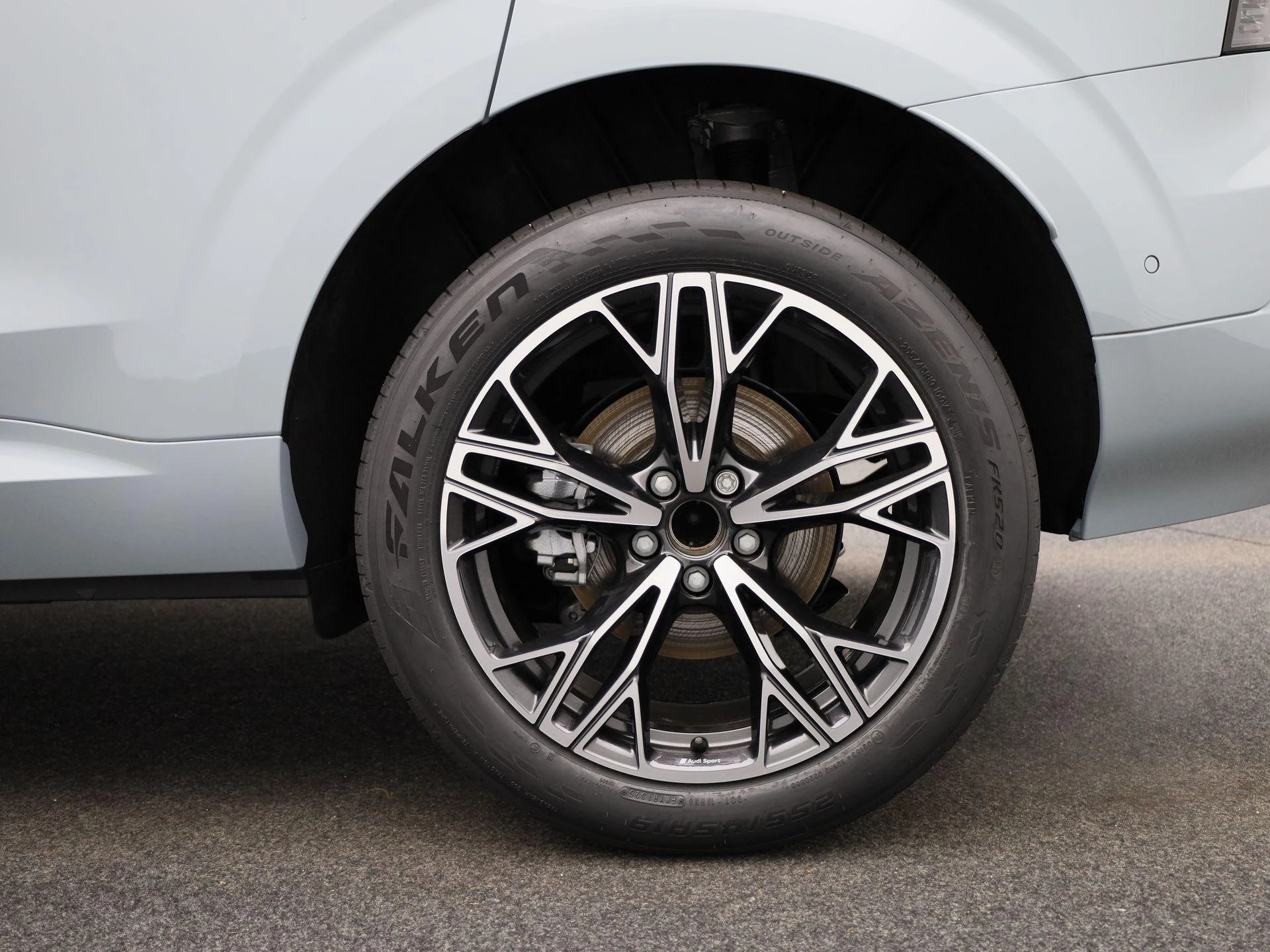 Audi-Q3-image-12