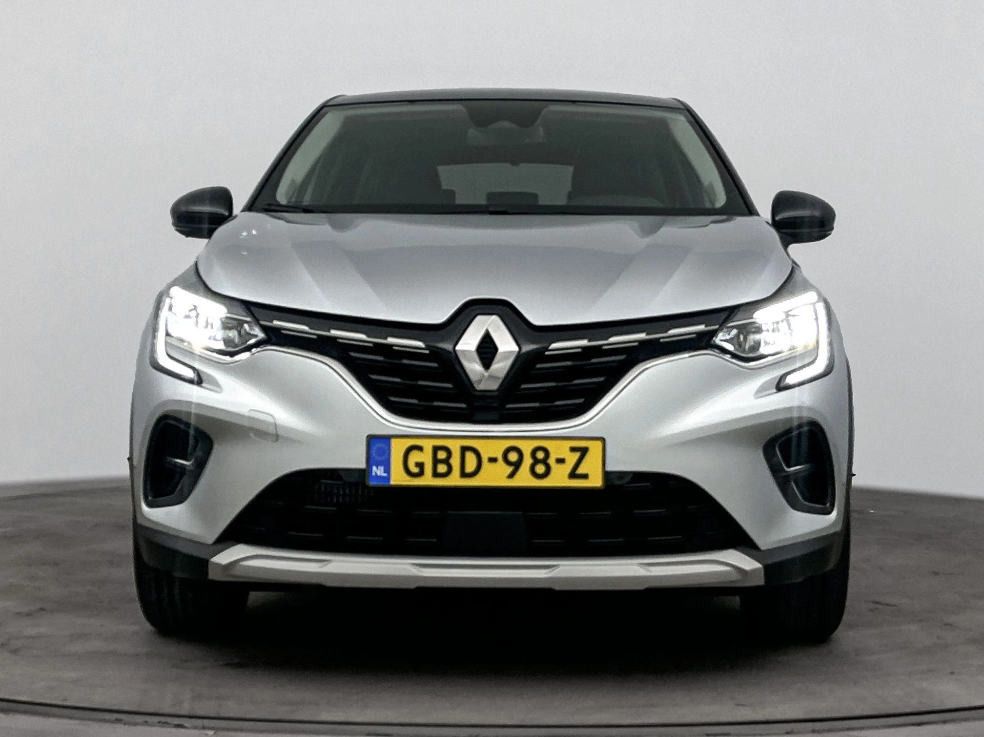 Renault-Captur-image-4