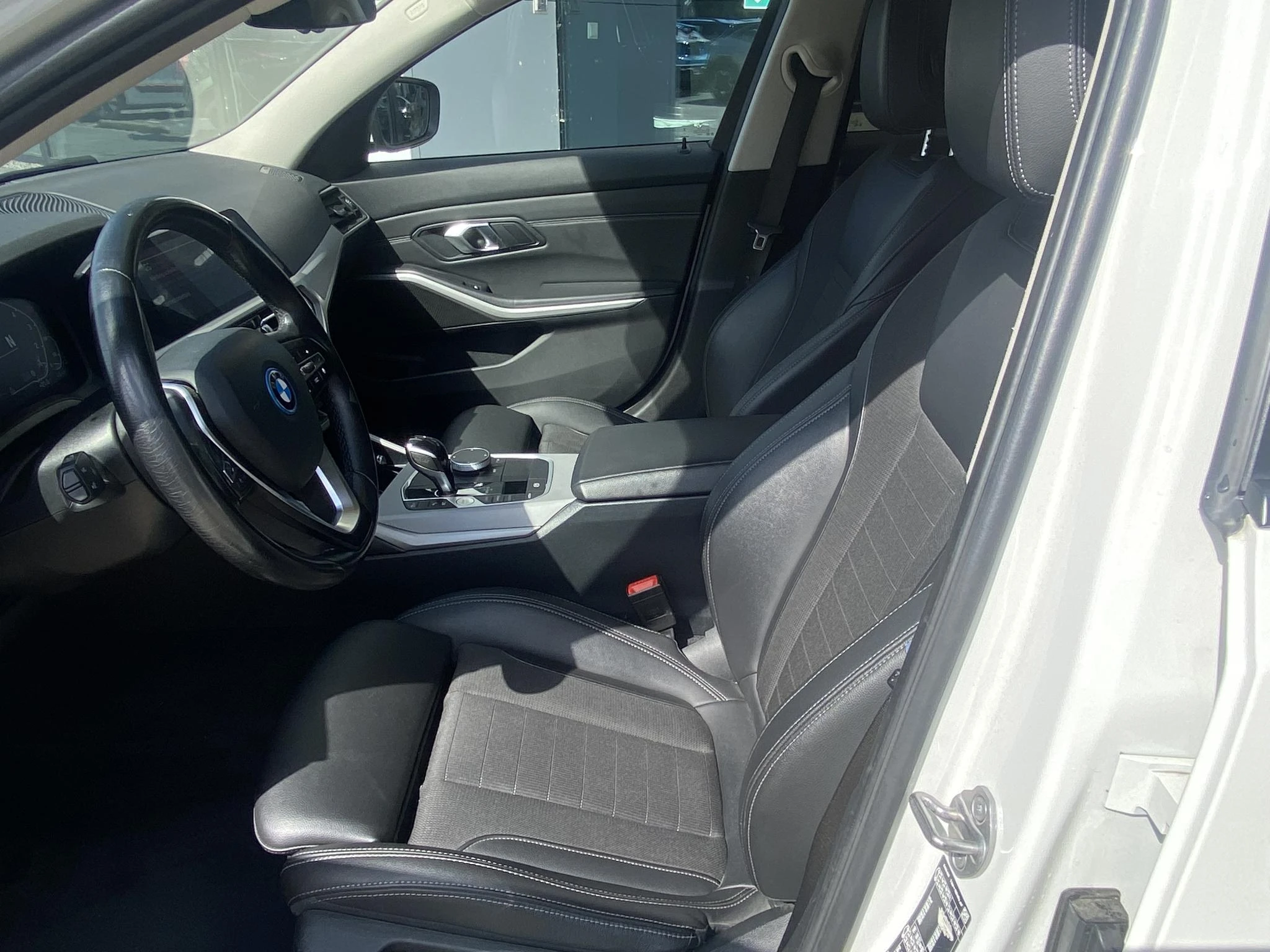 BMW-3 Serie-image-5