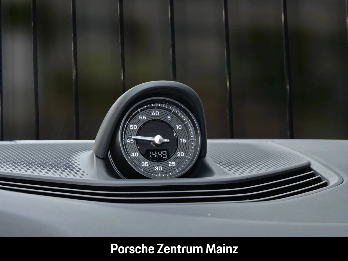 Porsche-Taycan-image-16