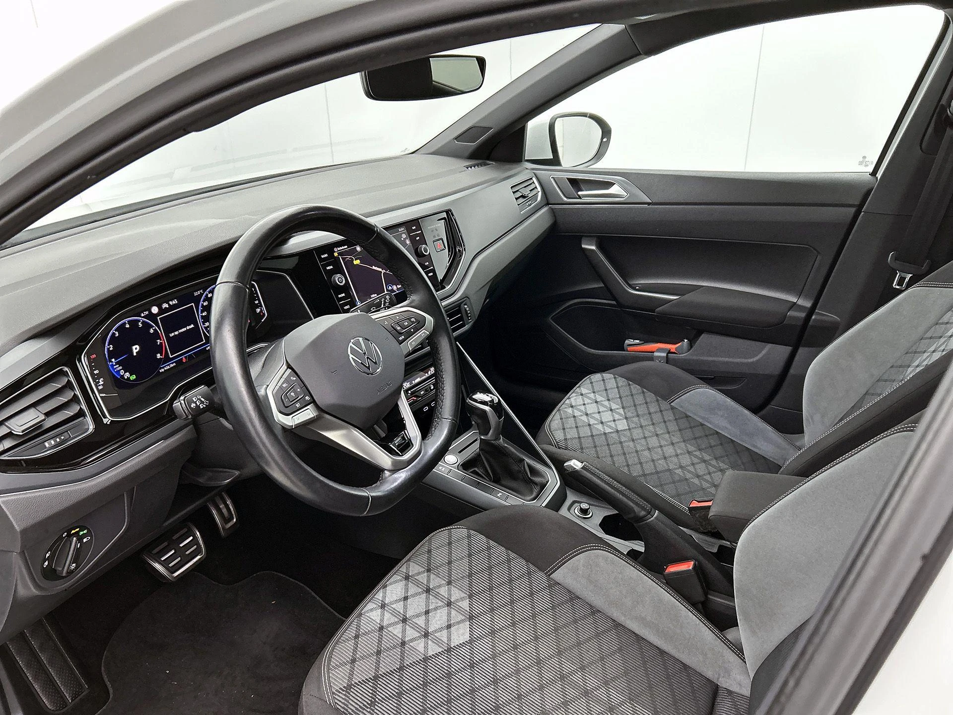 Volkswagen-Taigo-image-20