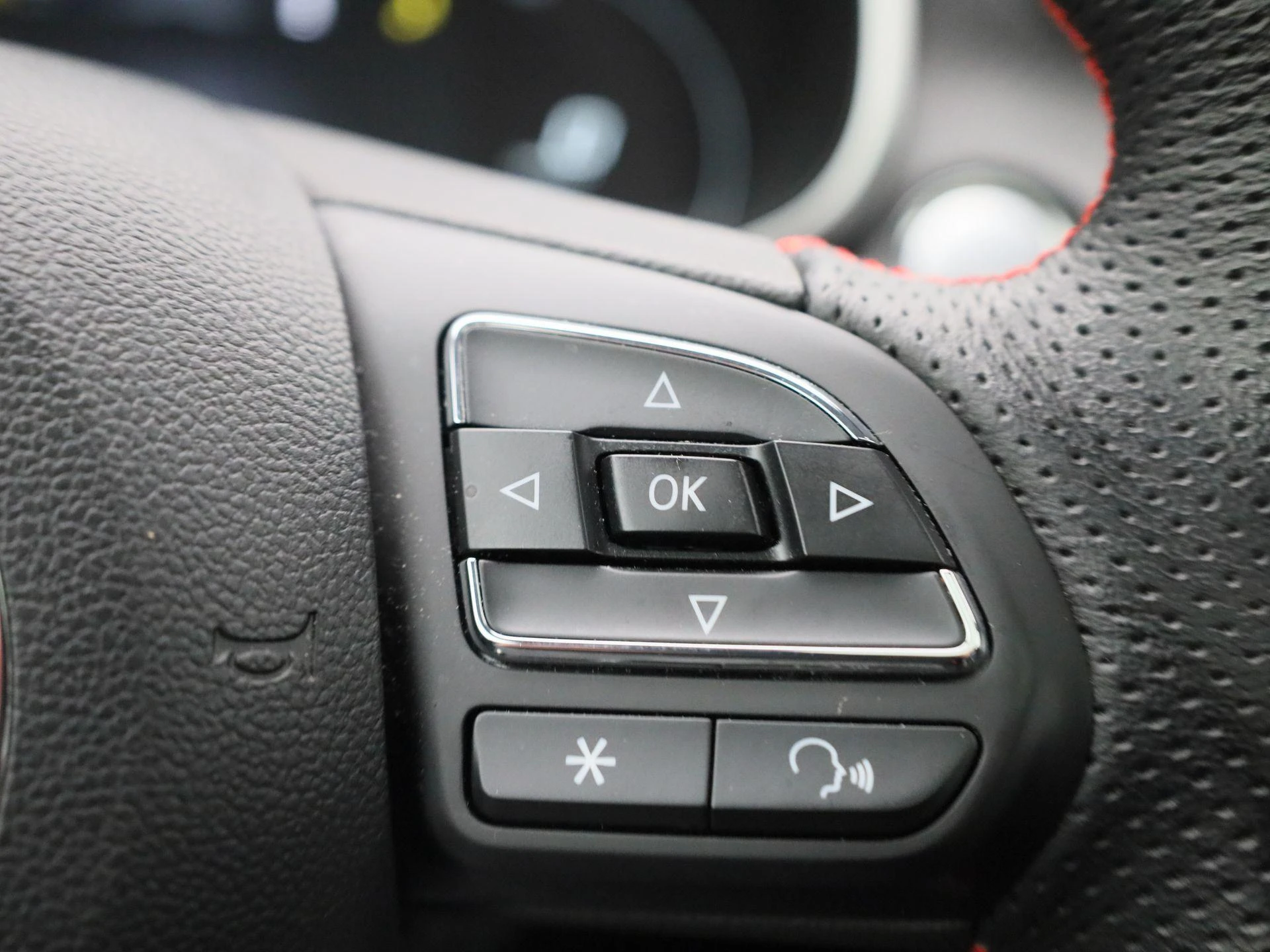 MG-ZS EV-image-23