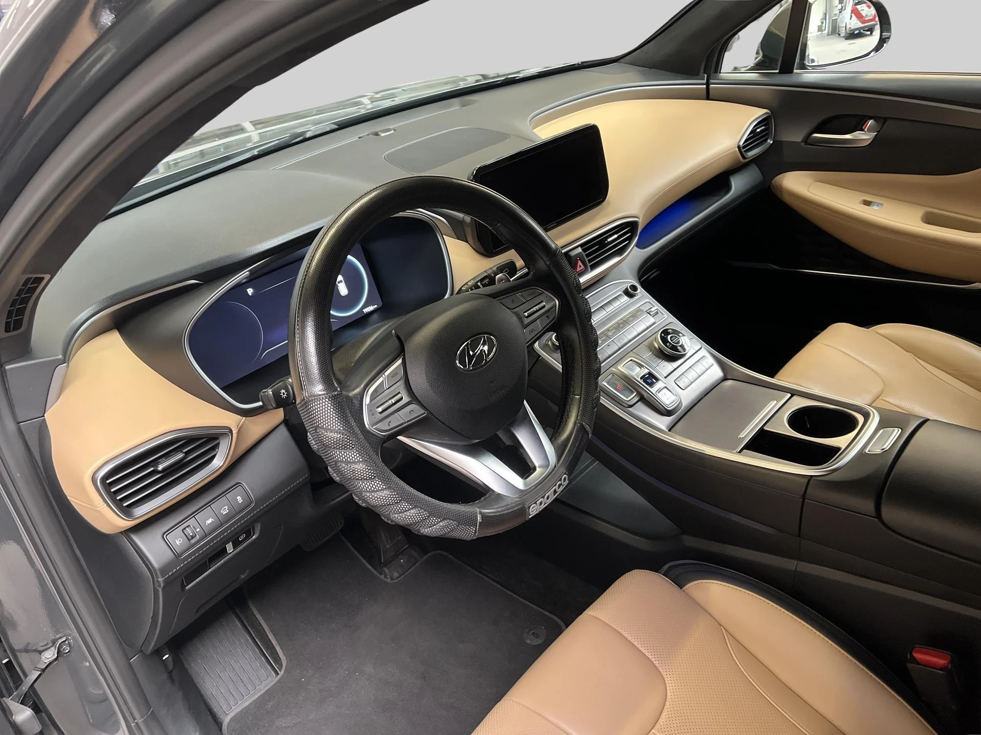 Hyundai-Santa Fe-image-8