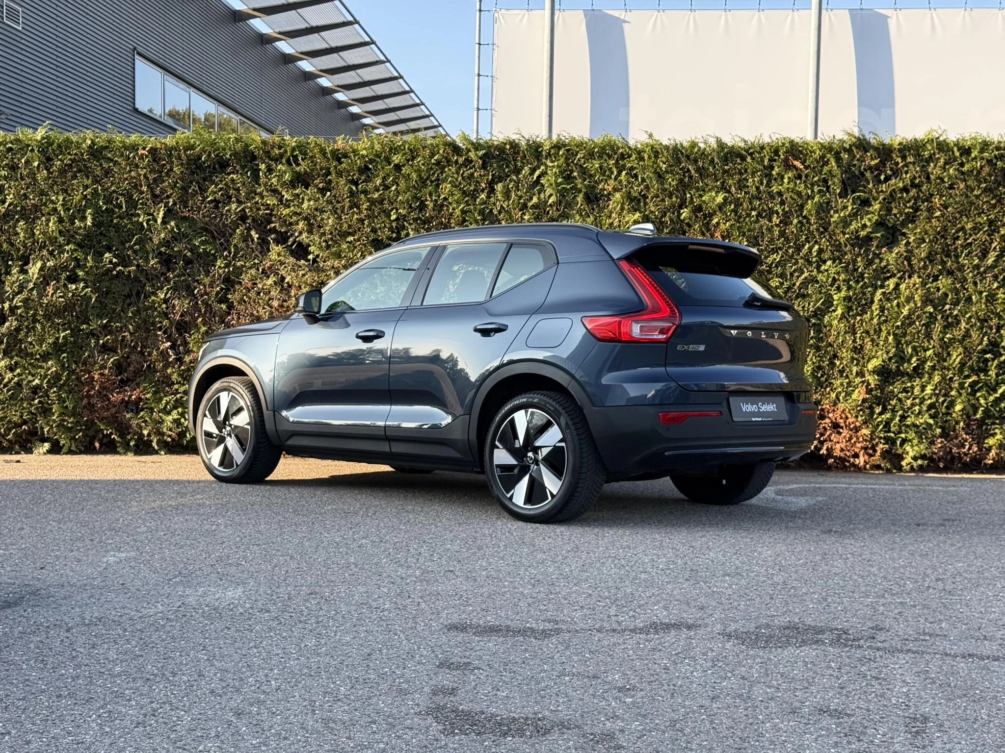 Volvo-EX40-image-6