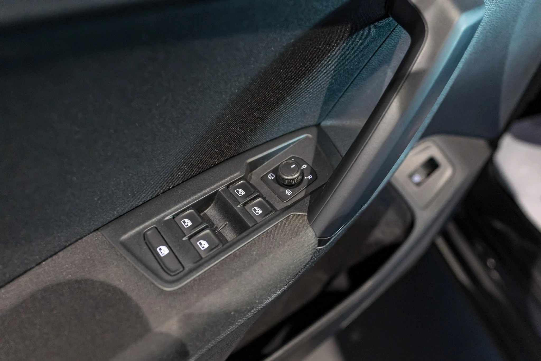 Volkswagen-Tiguan-image-21