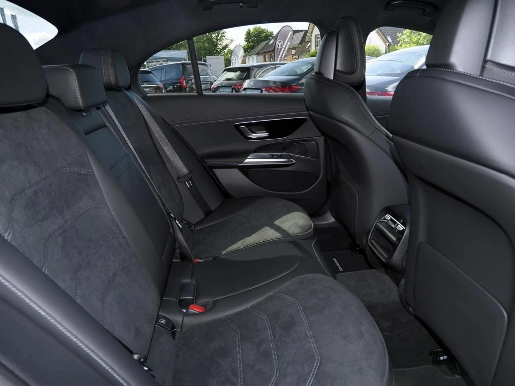 Mercedes-Benz-E-Klasse 200-image-14