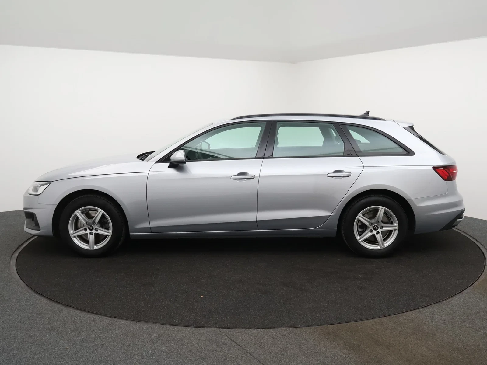 Audi-A4-image-3