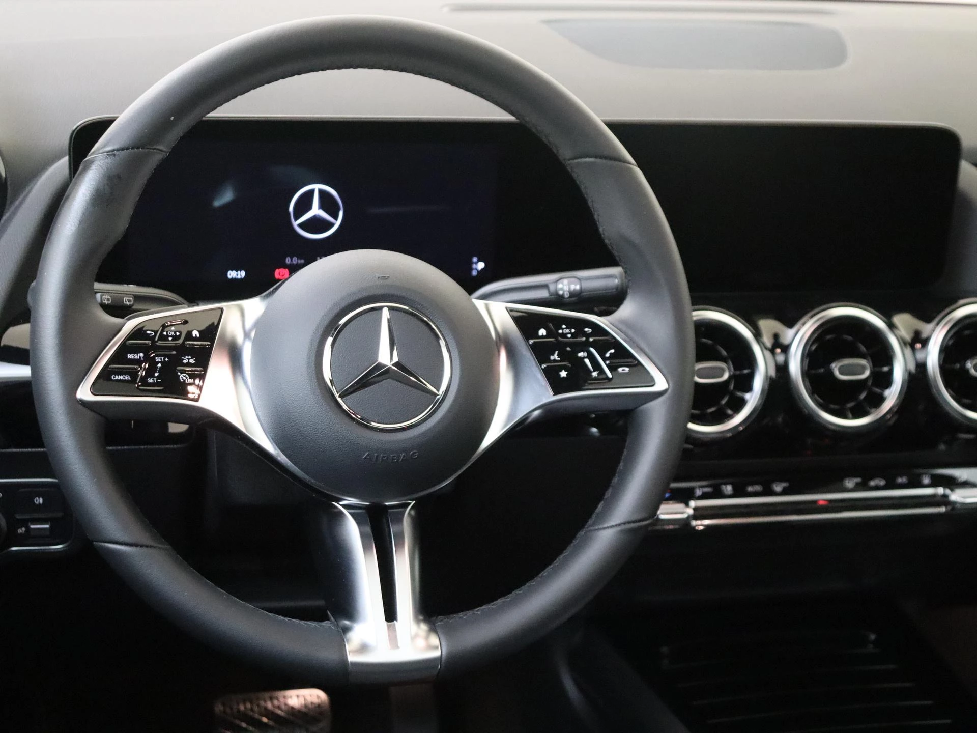 Mercedes-Benz GLA 250 e Business Solution Luxury