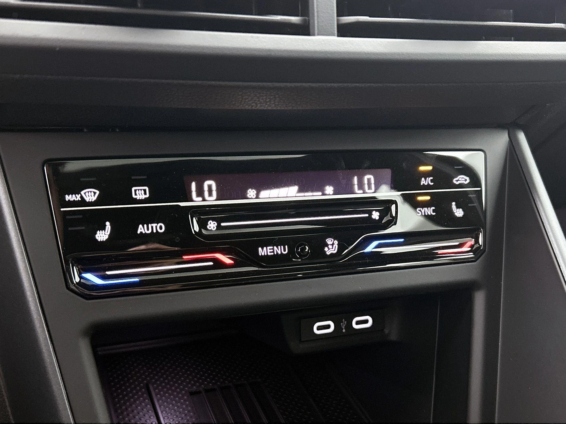 Volkswagen-Polo-image-16