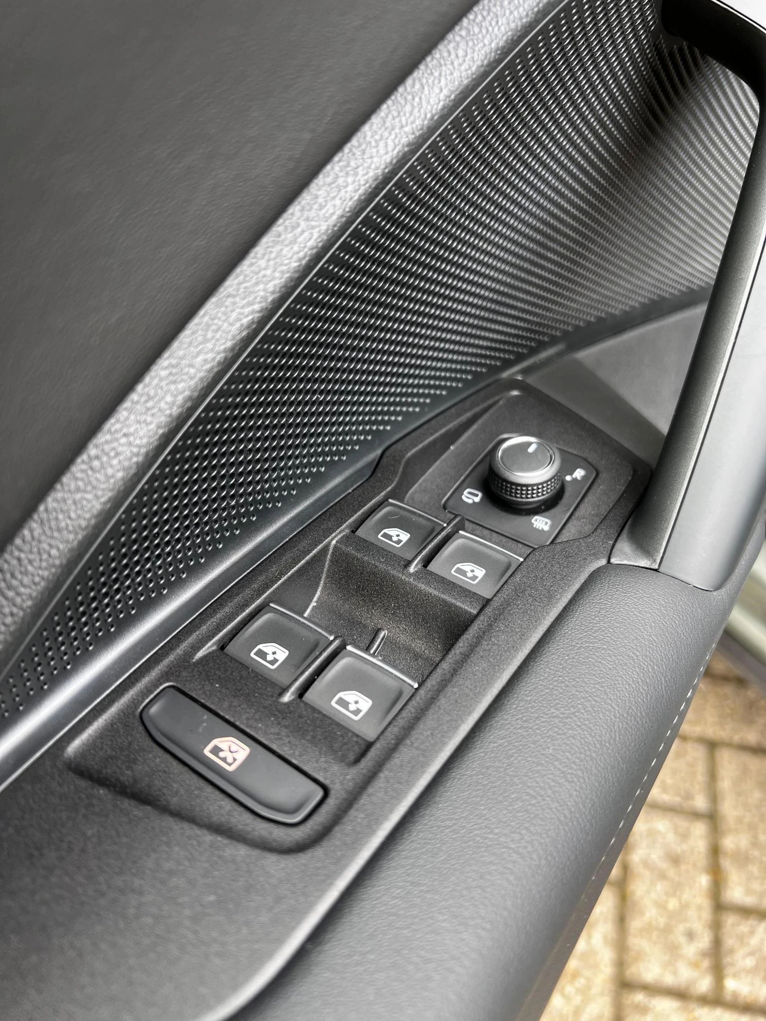 Volkswagen-Tiguan-image-35