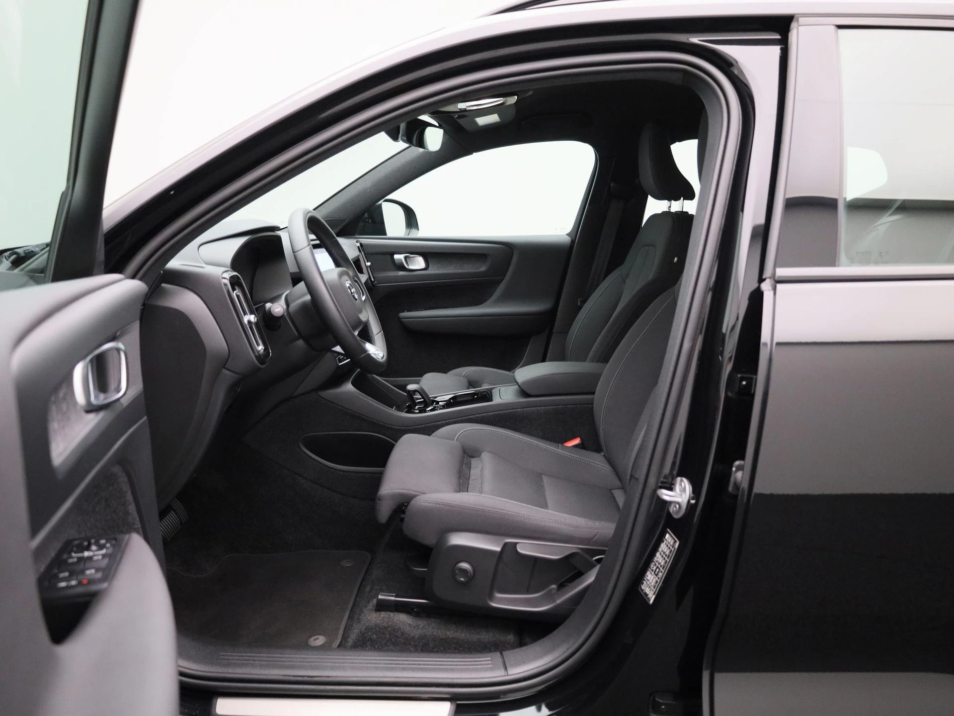 Volvo-XC40-image-9