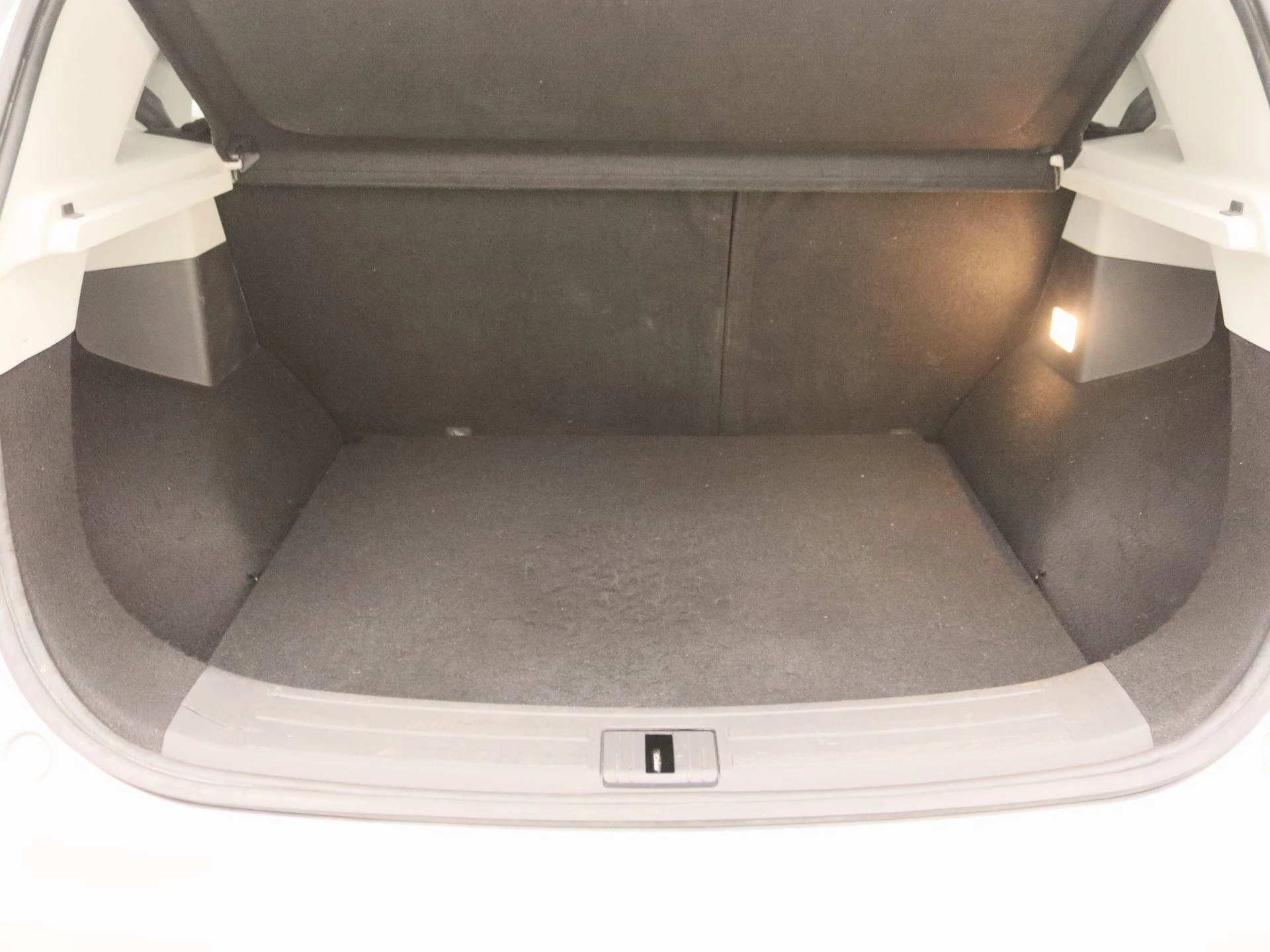 MG ZS EV Standard Range Luxury 50 kWh