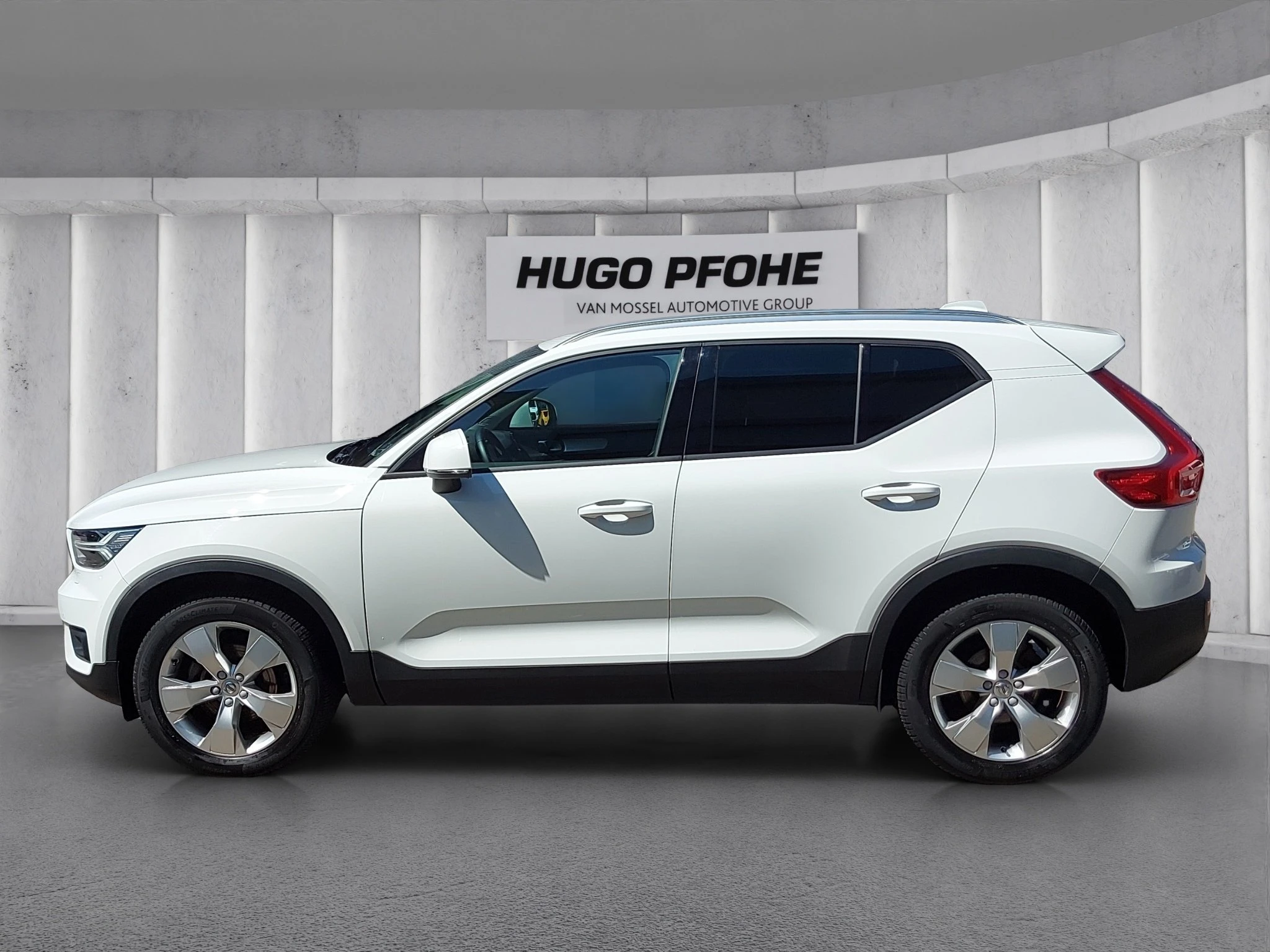 Volvo-XC40-image-1