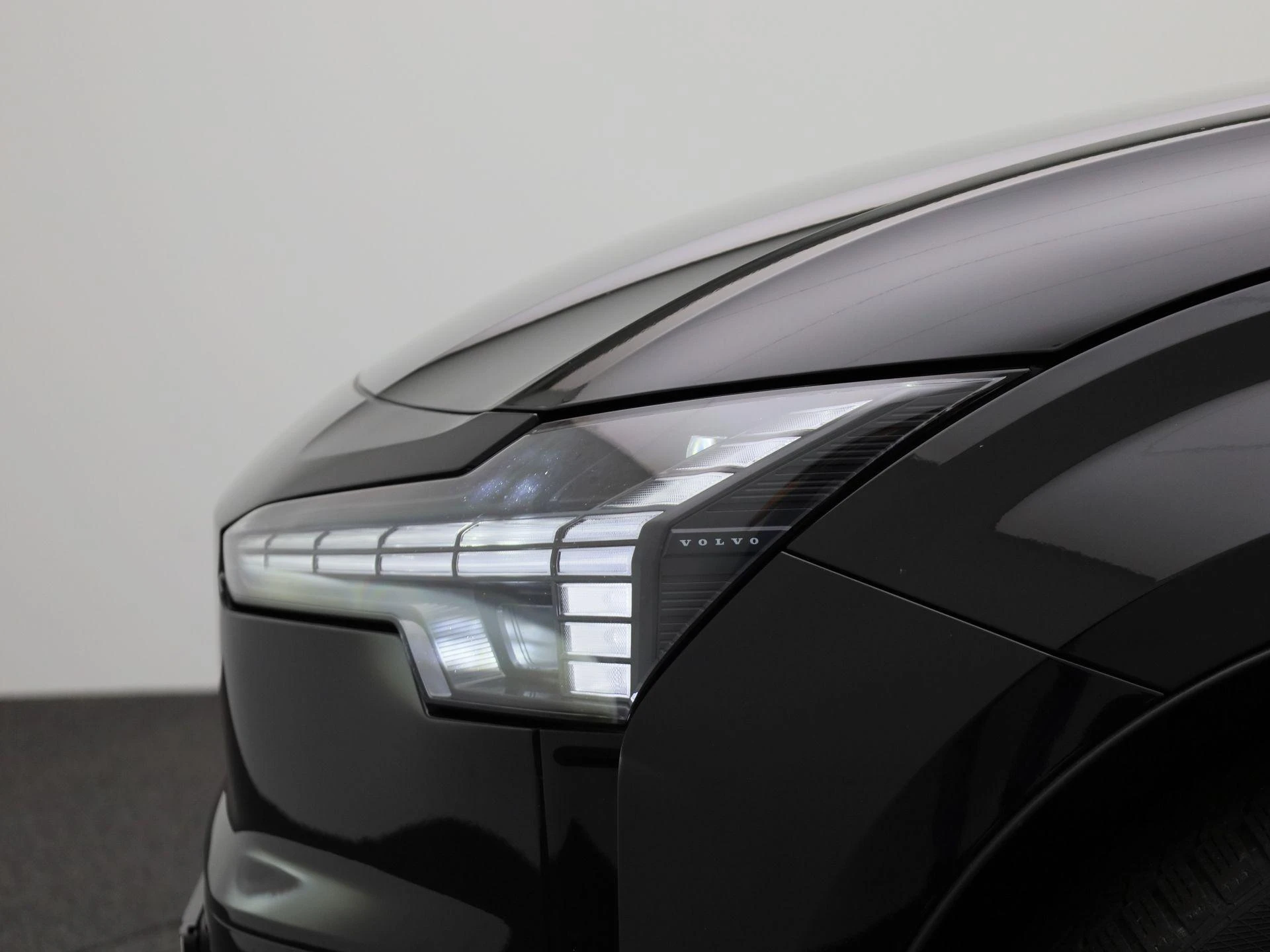 Volvo-EX30-image-14