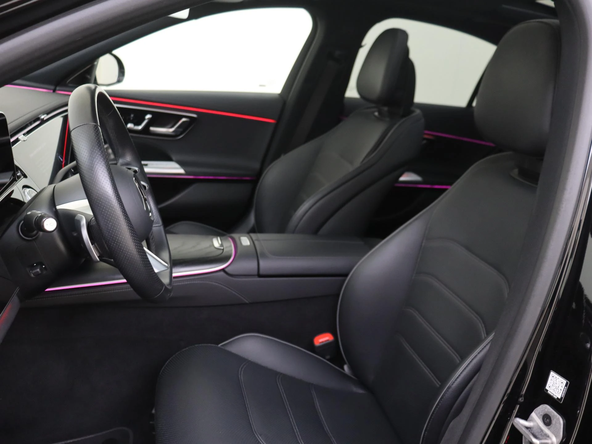 Mercedes-Benz-E-Klasse-image-10
