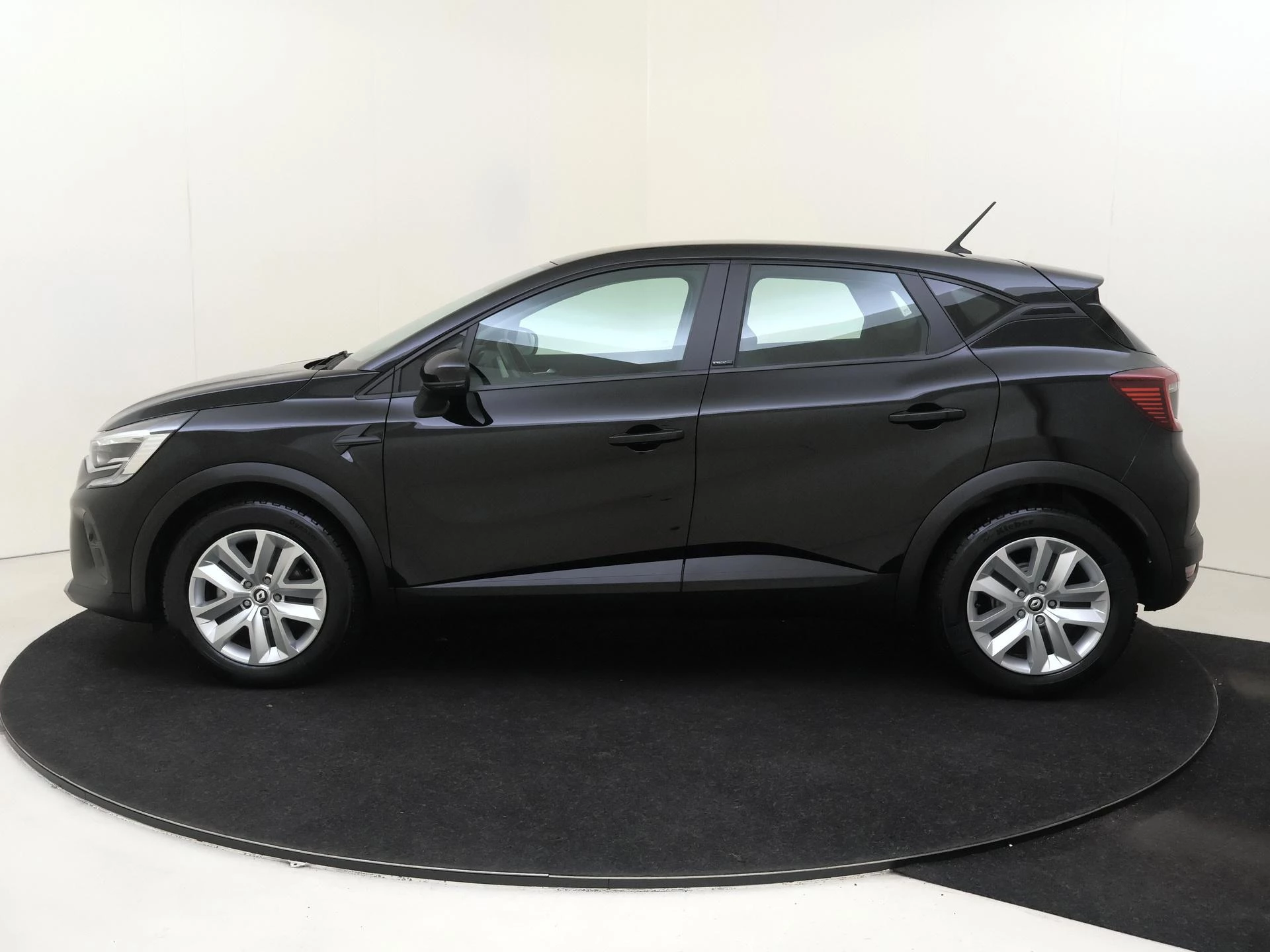 Renault-Captur-image-7