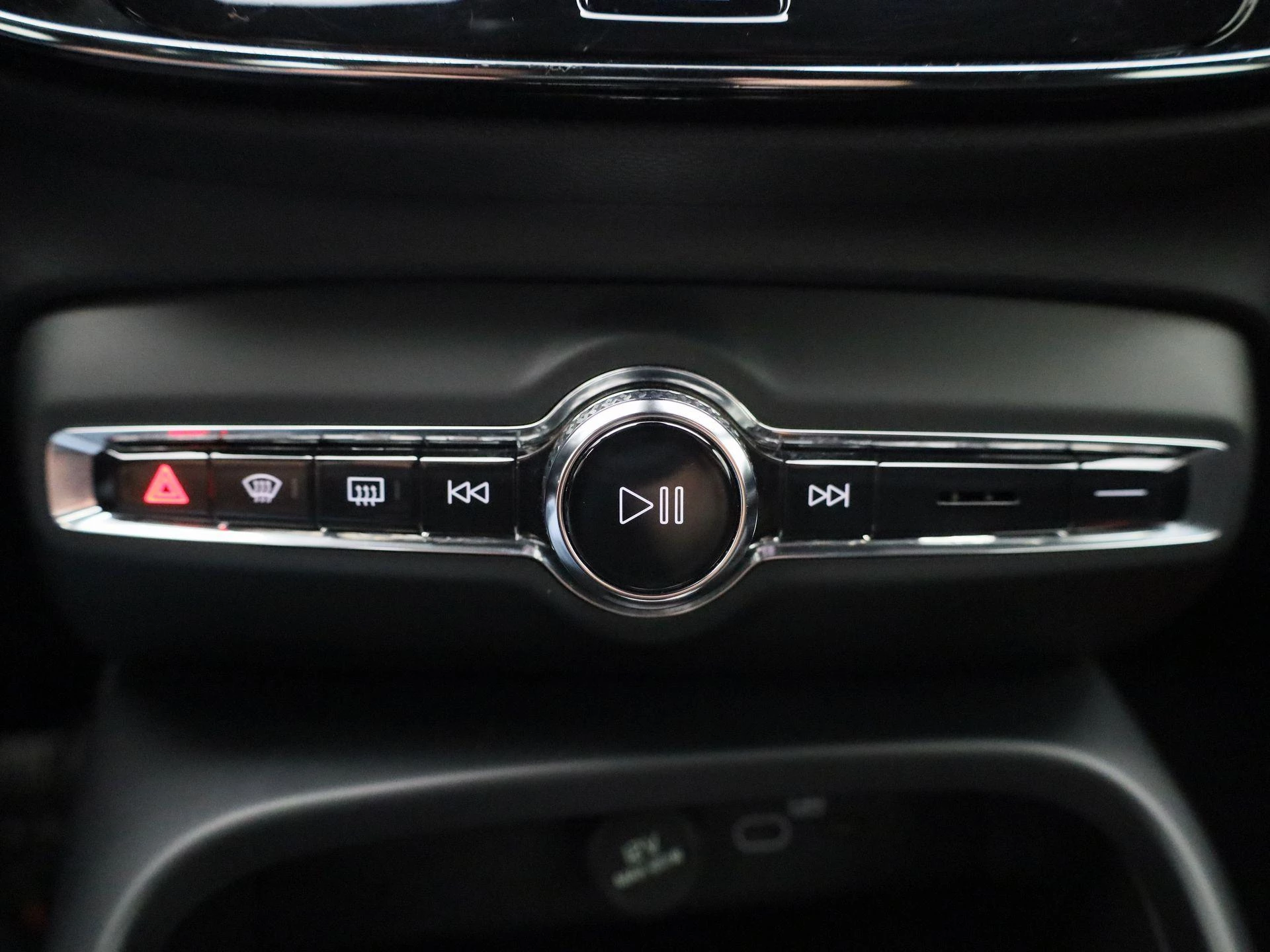 Volvo-XC40-image-22