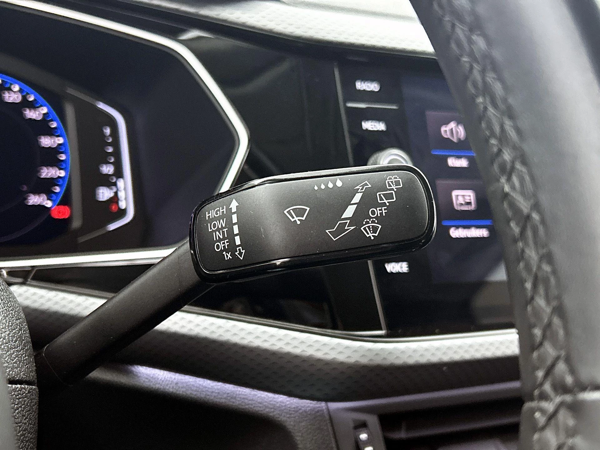Volkswagen T-Cross 1.0 TSI R-Line