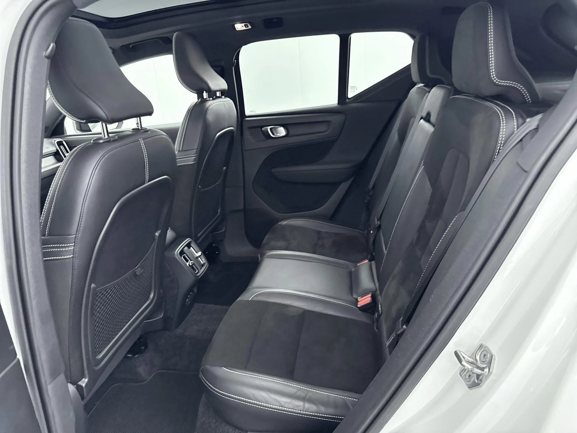 Volvo-XC40-image-21