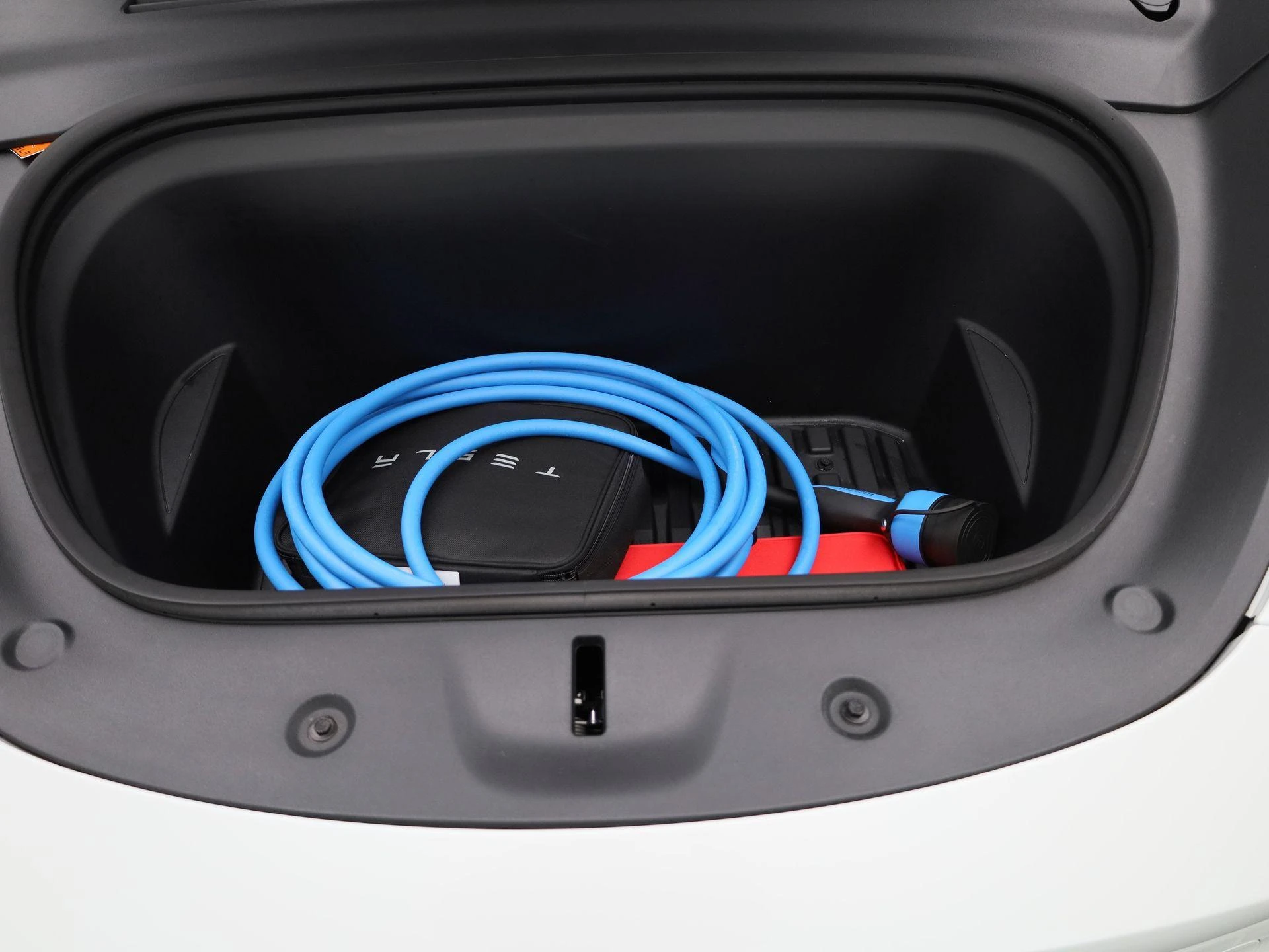 Tesla-Model Y-image-31
