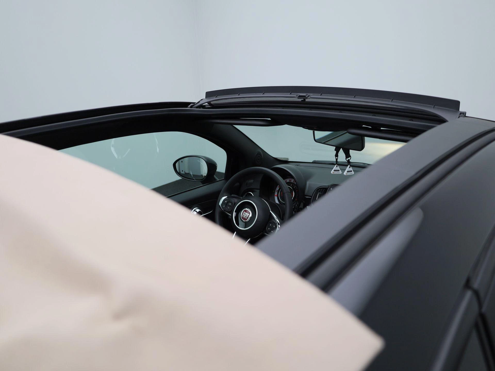 Fiat-500C-image-34