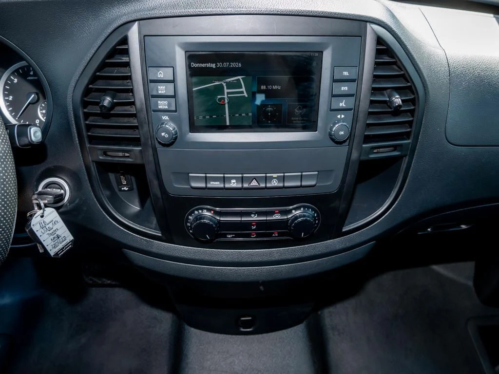Mercedes-Benz-Vito 114-image-9