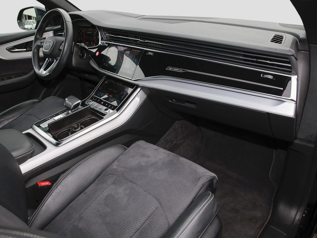 Audi Q8 50 TDI S line Matrix Panorama Headup Virtual+