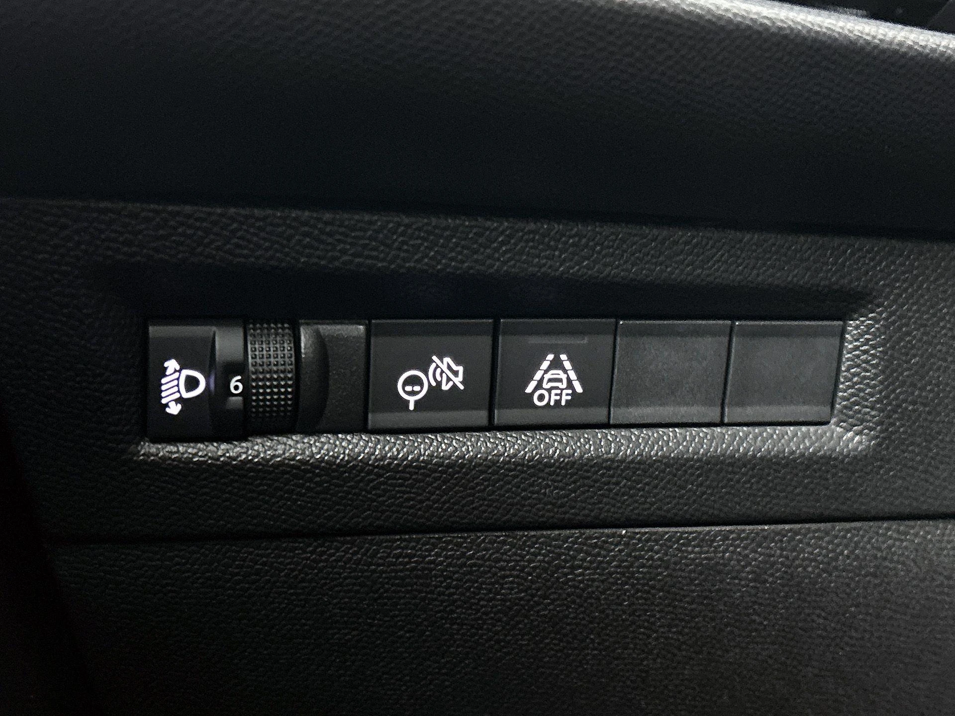 Opel-Frontera-image-16