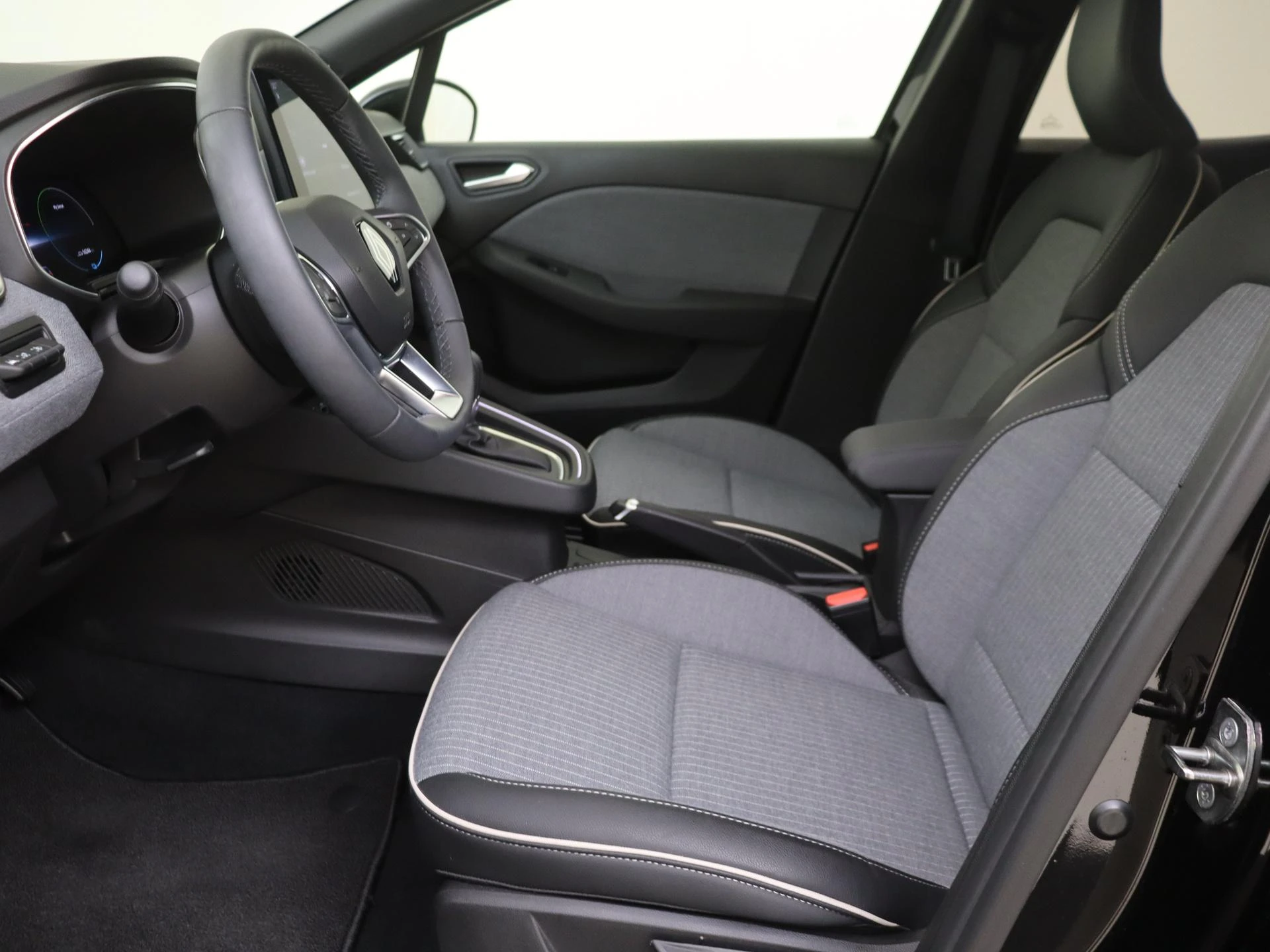 Renault-Clio-image-14