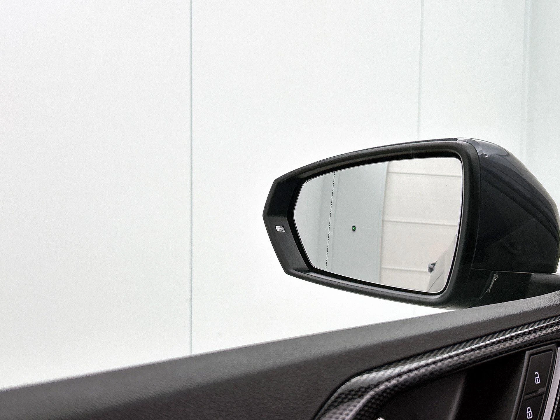 Volkswagen-Polo-image-19