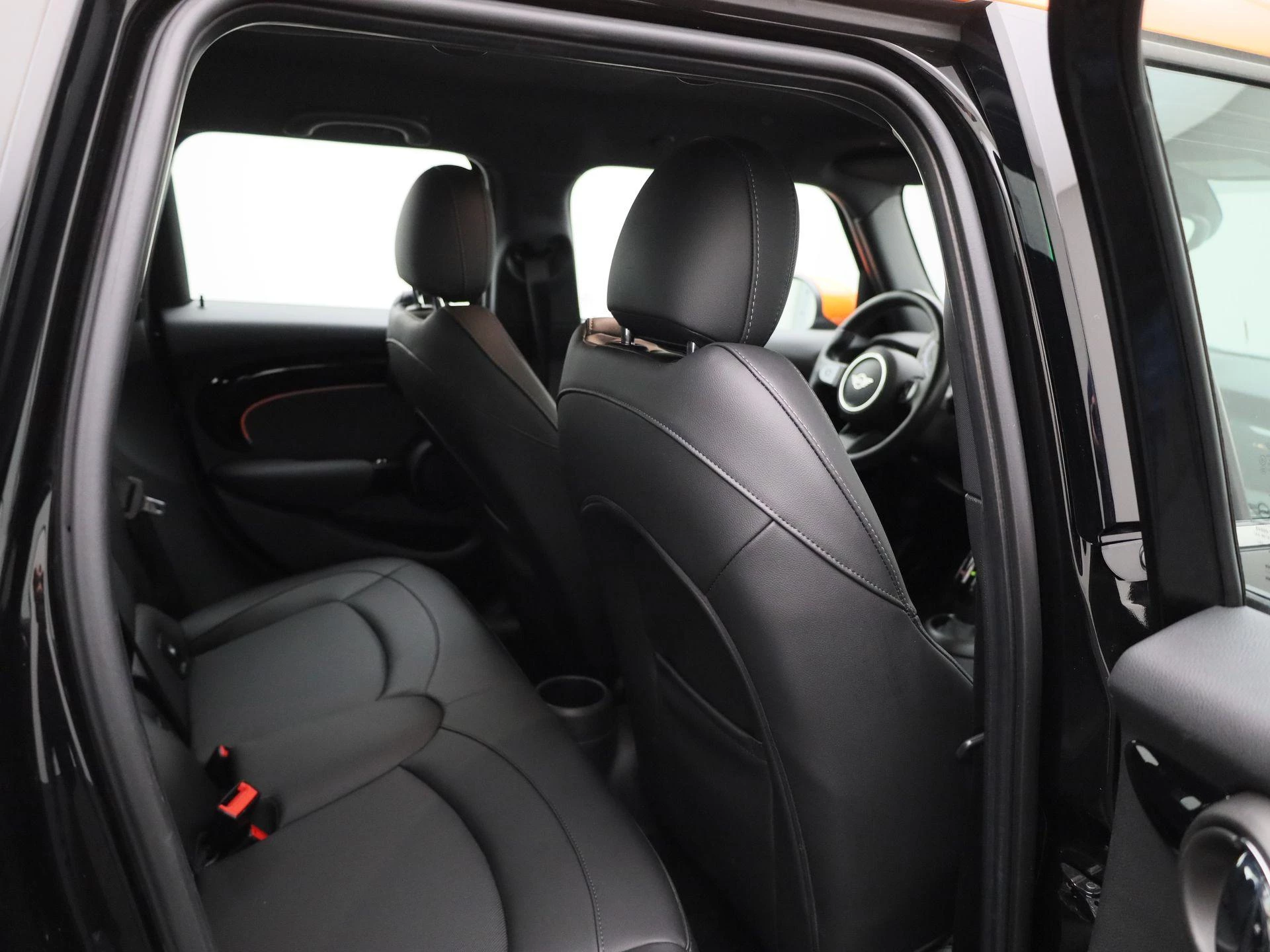 MINI-Cooper-image-32