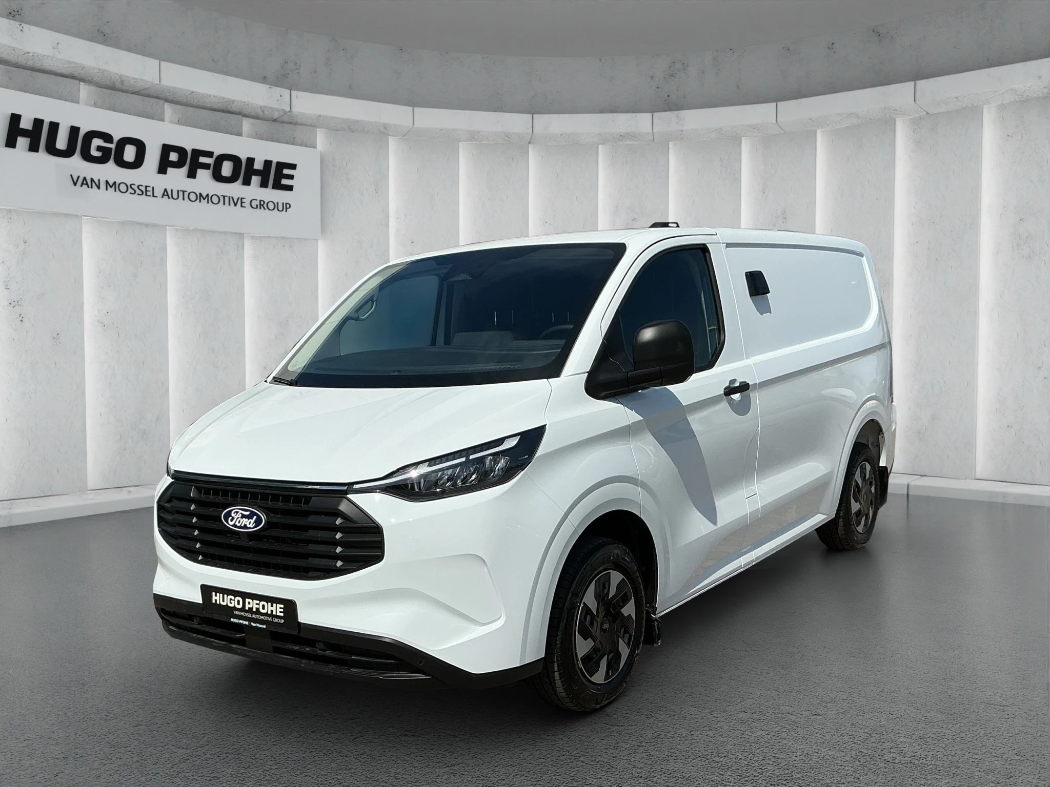 Ford-Transit Custom-image-0